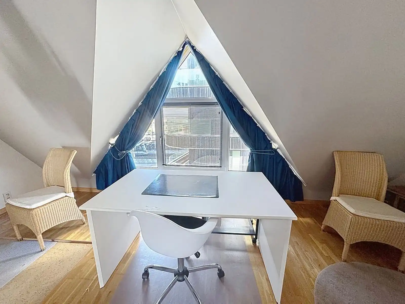 Seizoensverhuur 2 - 8 pers met zeezicht/Z-terras à 295 Eur/d foto 8