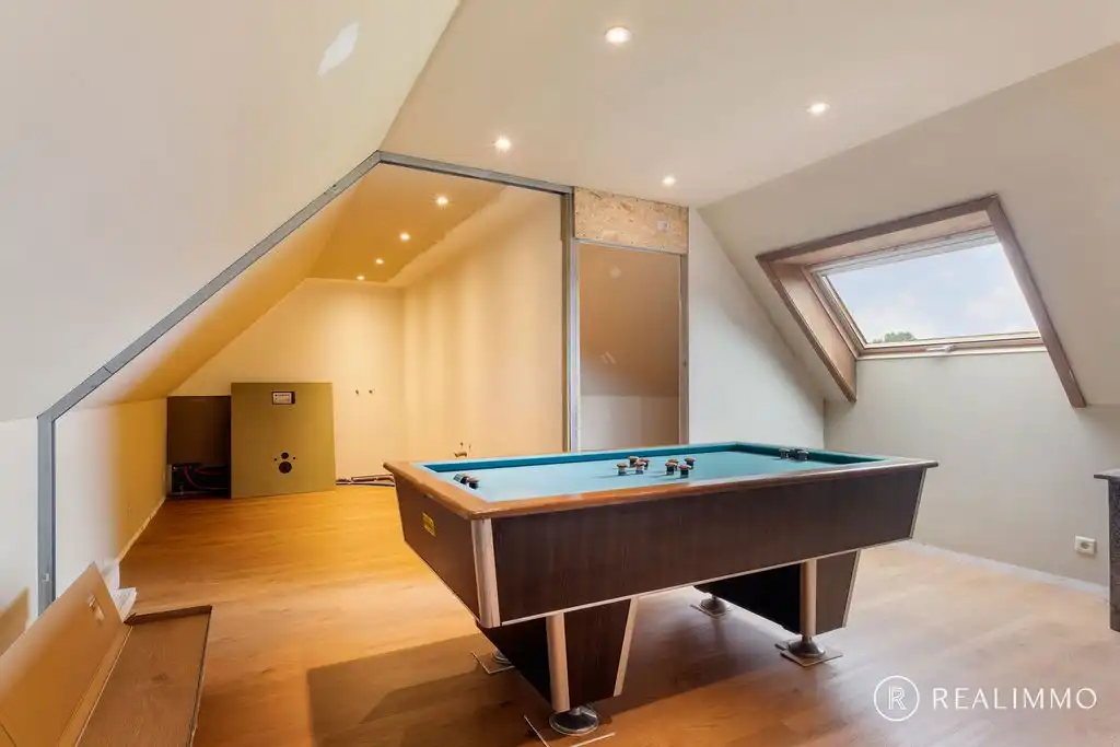 Ruime villa op 911m² in een rustige, groene omgeving te Sint-Eloois-Vijve foto 18