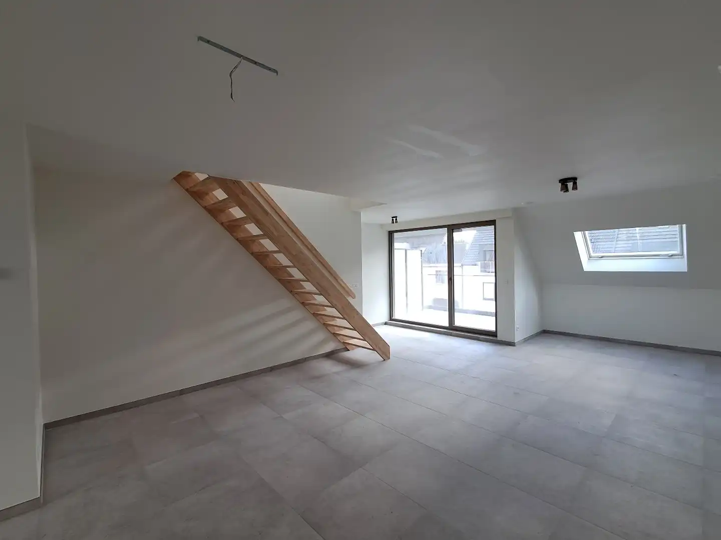 Ruim nieuwbouwappartement te Sijsele! foto 6