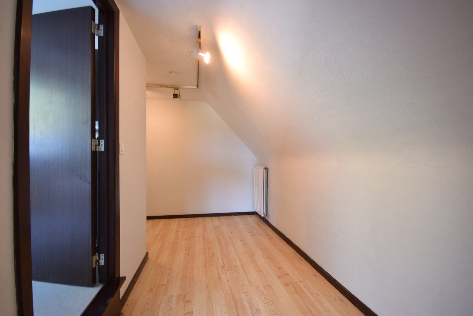 RUSTIG EN LANDELIJK GELEGEN WONING foto 8