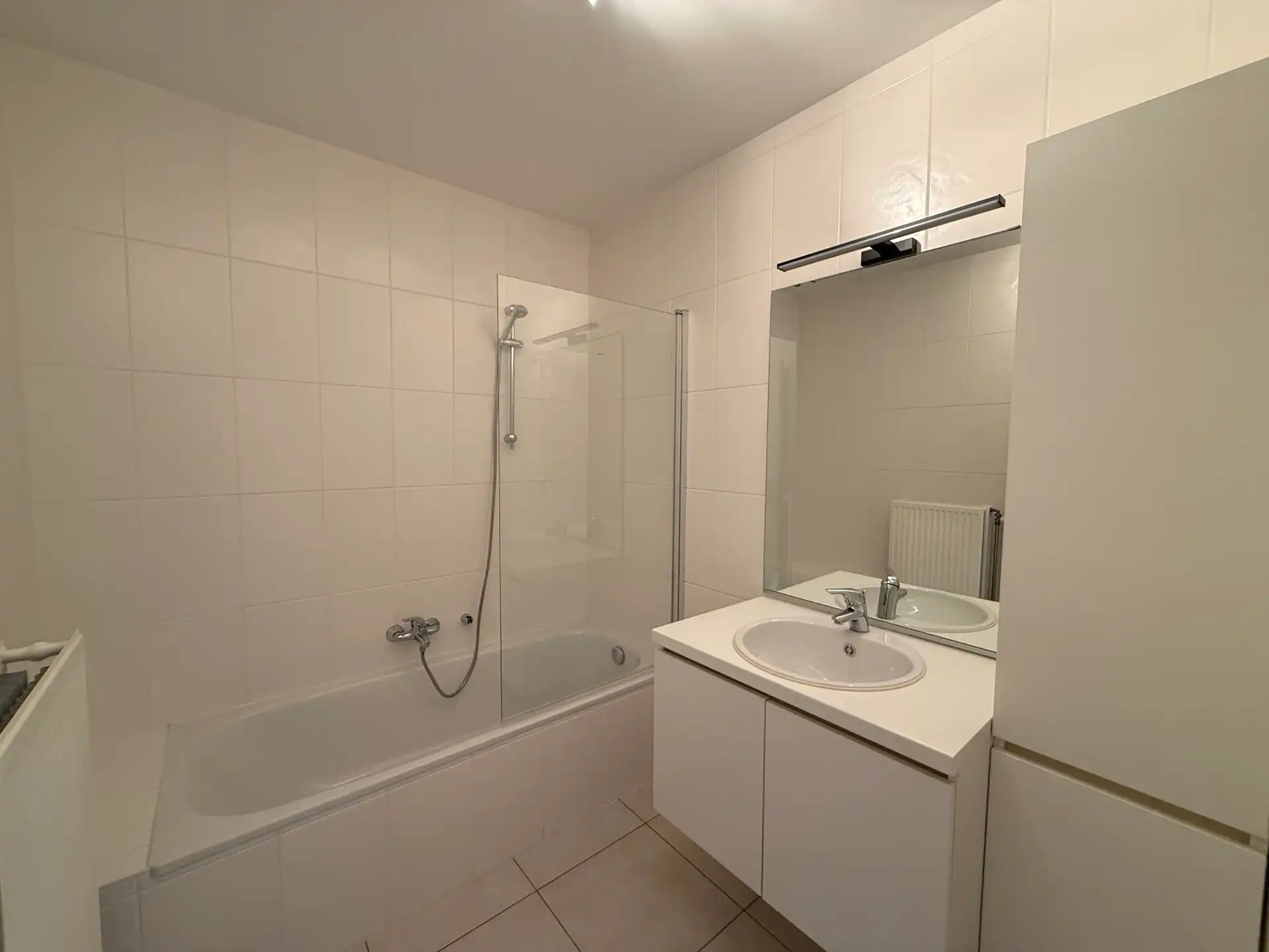 ERONDEGEM - Gelijkvloers appartement met ruim terras én garage. foto 6