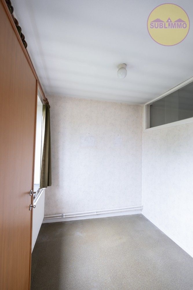 Op te frissen handelswoning met 5 slaapkamers te Tessenderlo-Ham foto 12