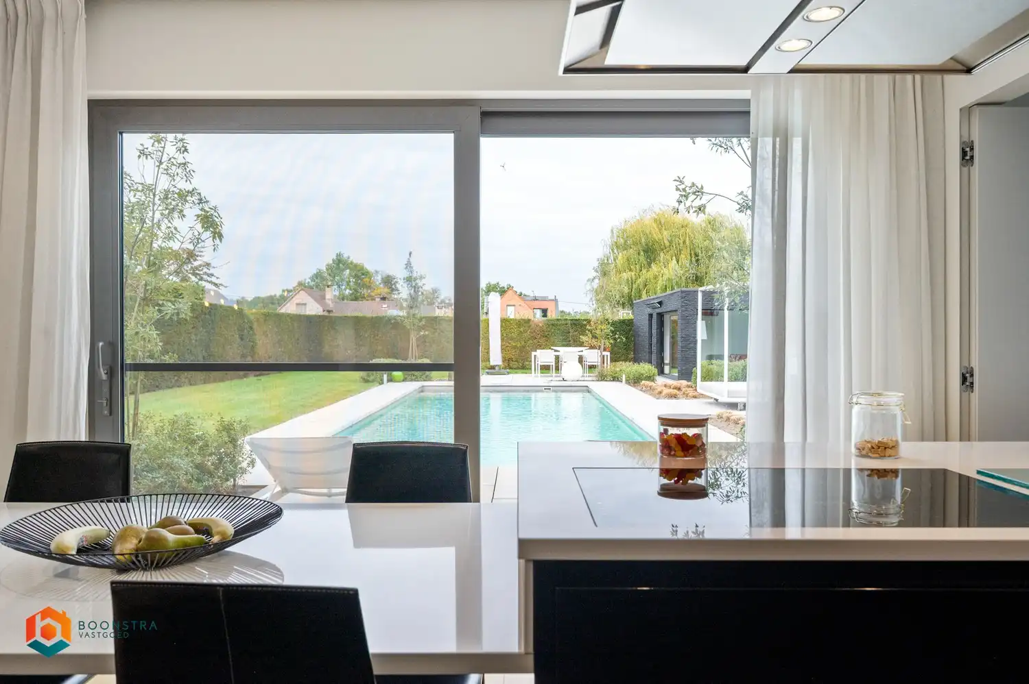 Uitzonderlijk ruime villa met 4 slpkrs en zwembad te Putte foto 10