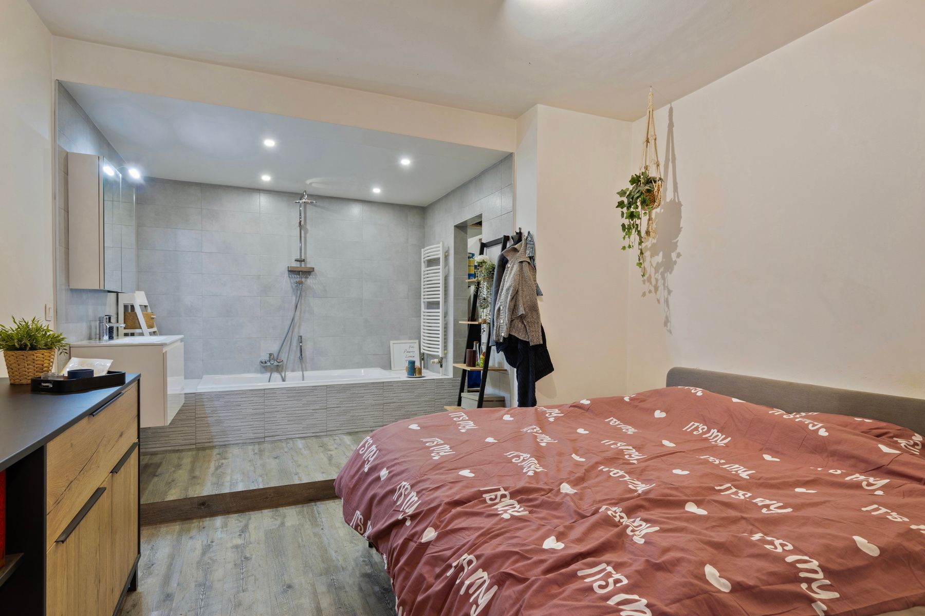 Gezellig gerenoveerd appartement in het centrum van Halle   foto 6
