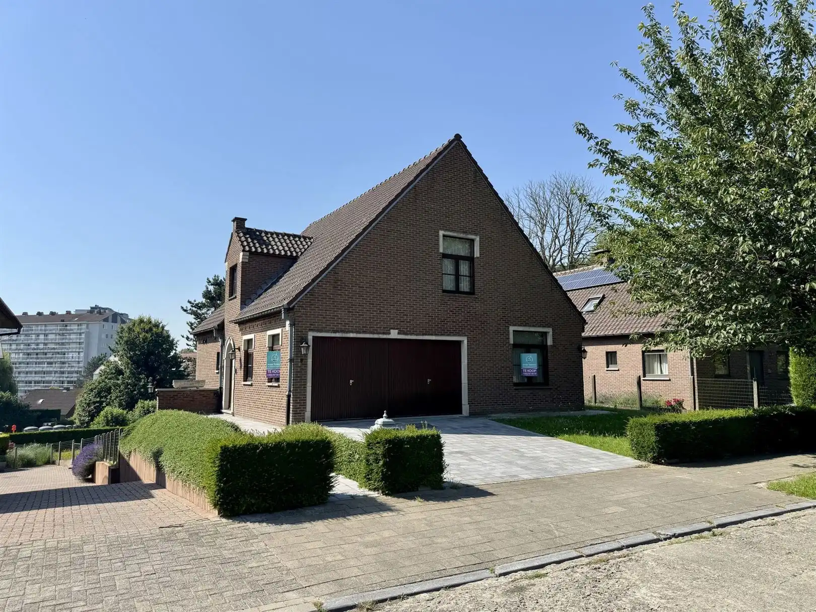 Ruime villa met 4 slpk's, 2 badkamers en garage foto 30