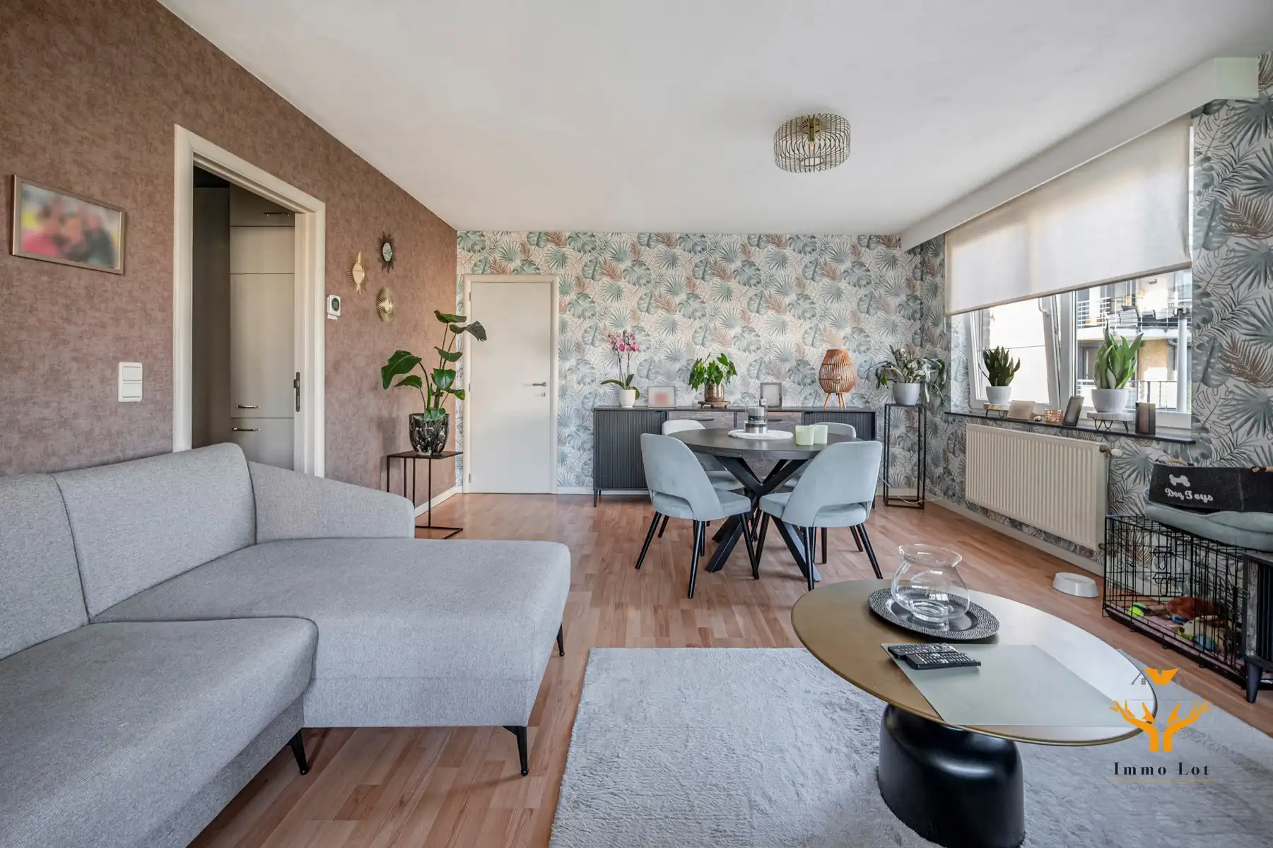 Instapklaar appartement met vijverzicht in Burcht foto 8