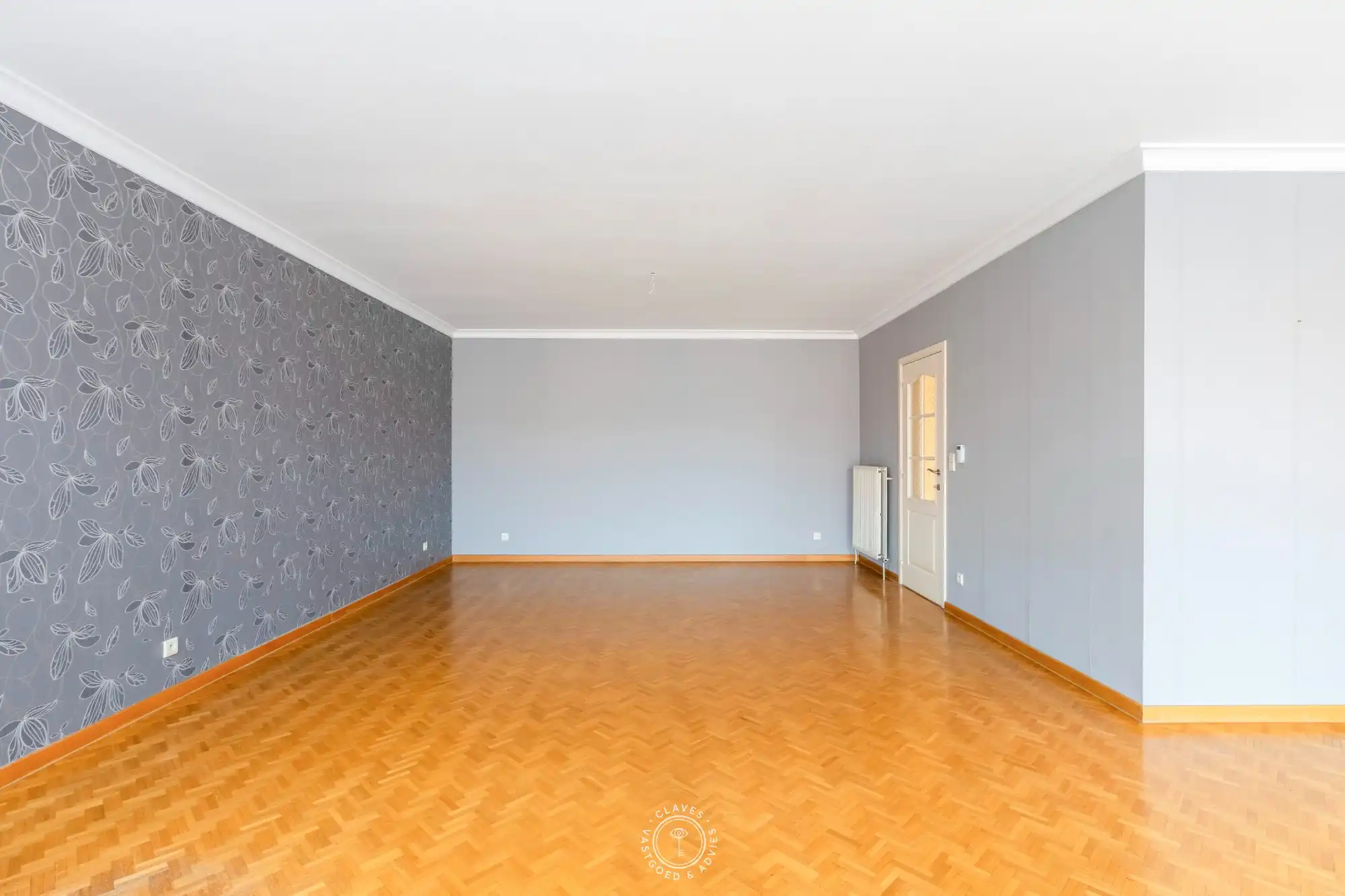 Centraal gelegen appartement met drie slaapkamers en veel lichtinval foto 3