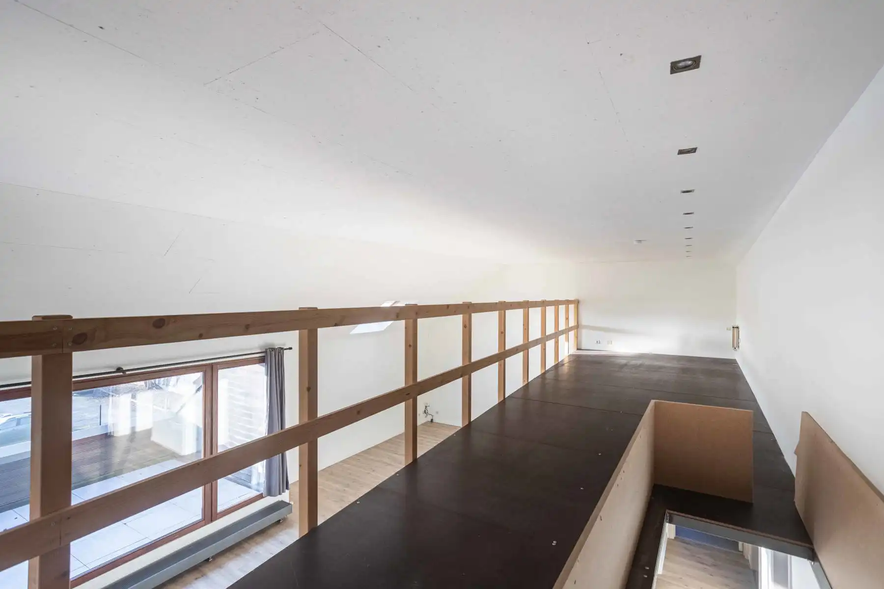 Te koop: ruim dakappartement met terras en private parking foto 22