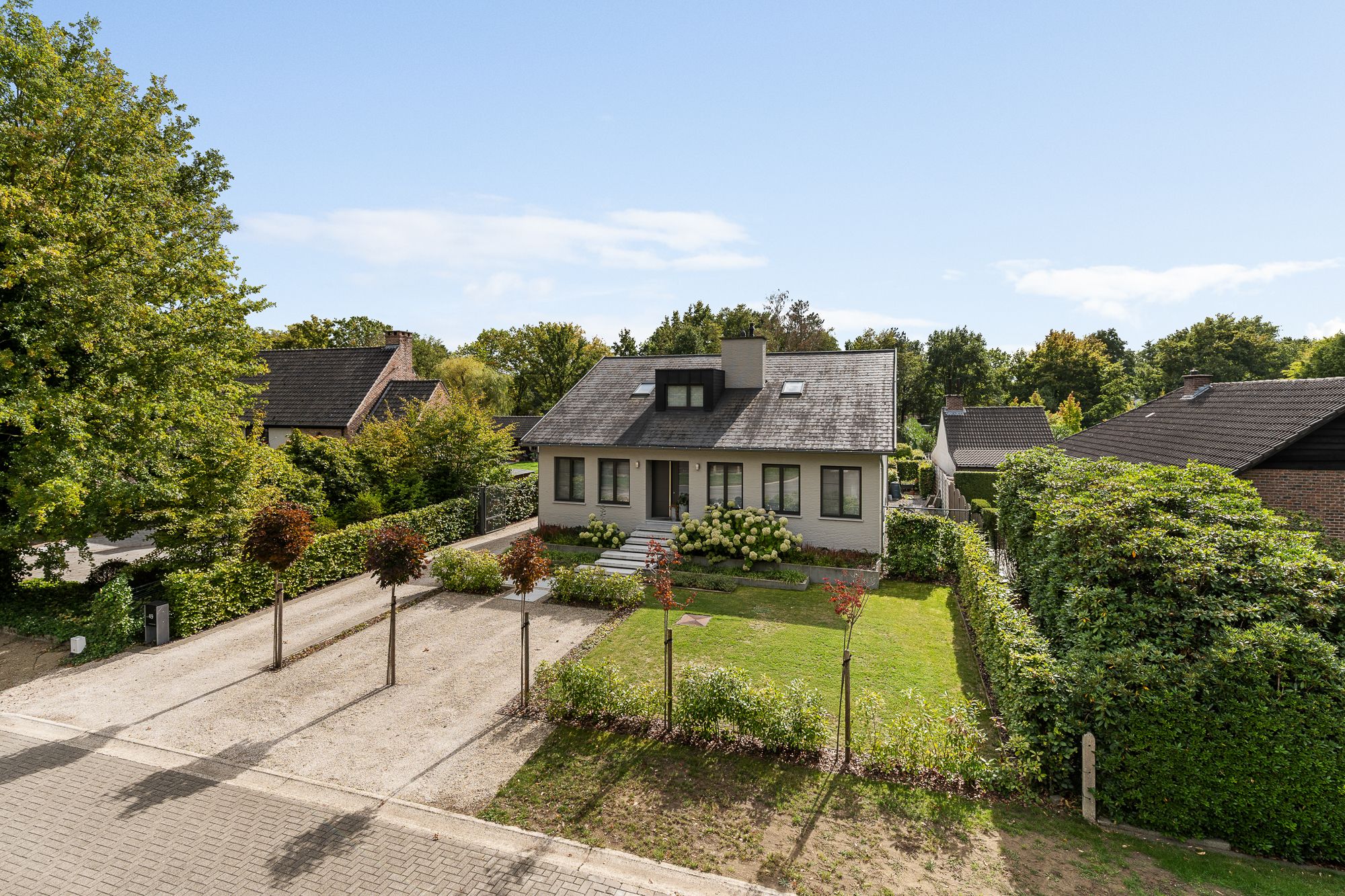 Stijlvolle, gerenoveerde villa foto {{pictureIndex}}