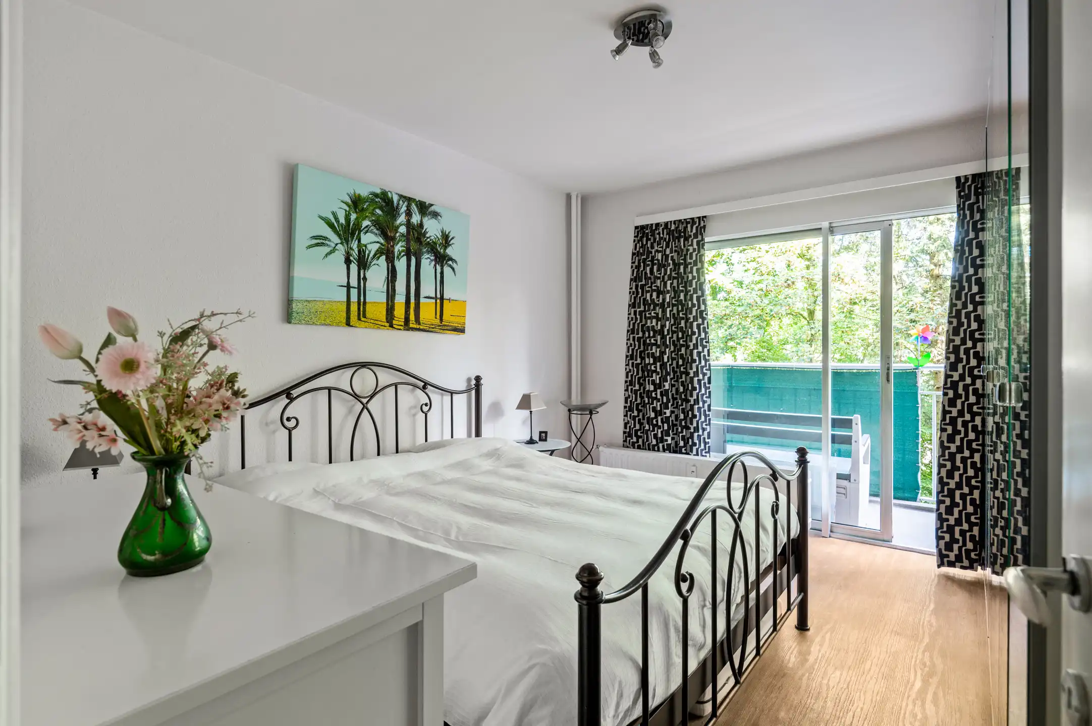 Mooi appartement met 2 slk., 2 terrassen en mog. staanplaats foto 10