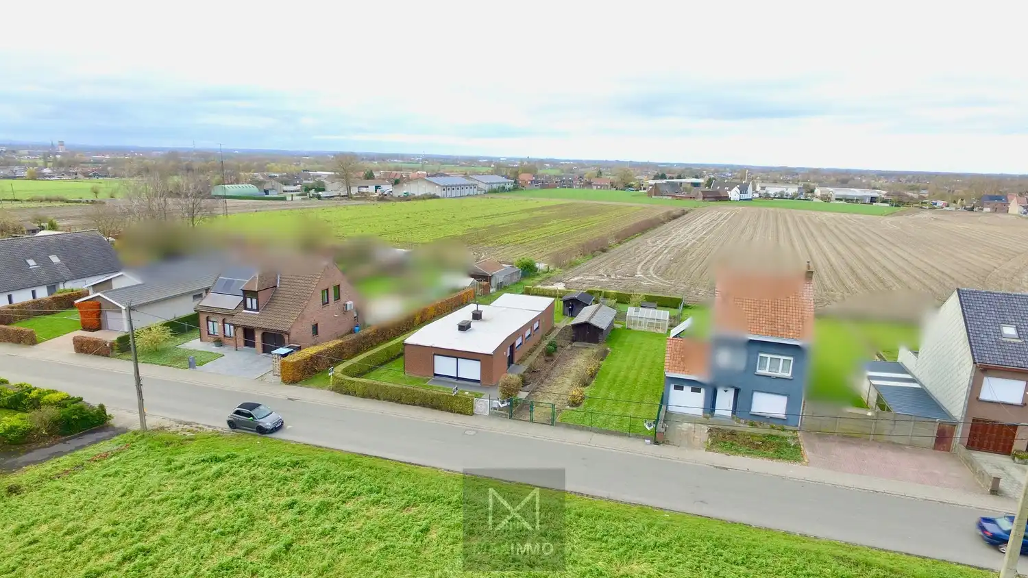 Renovatiekans op uniek perceel met open zicht! foto 2