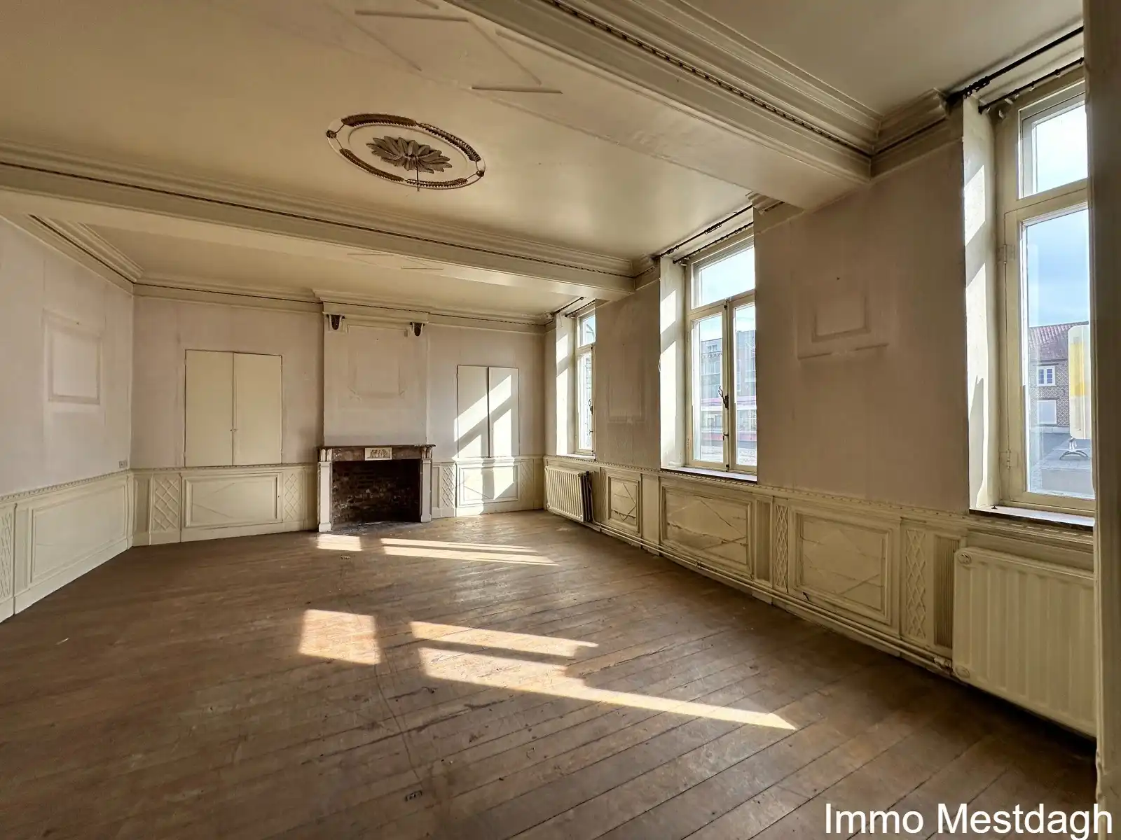 Uniek Herenhuis met tuin & garage in het centrum foto 30