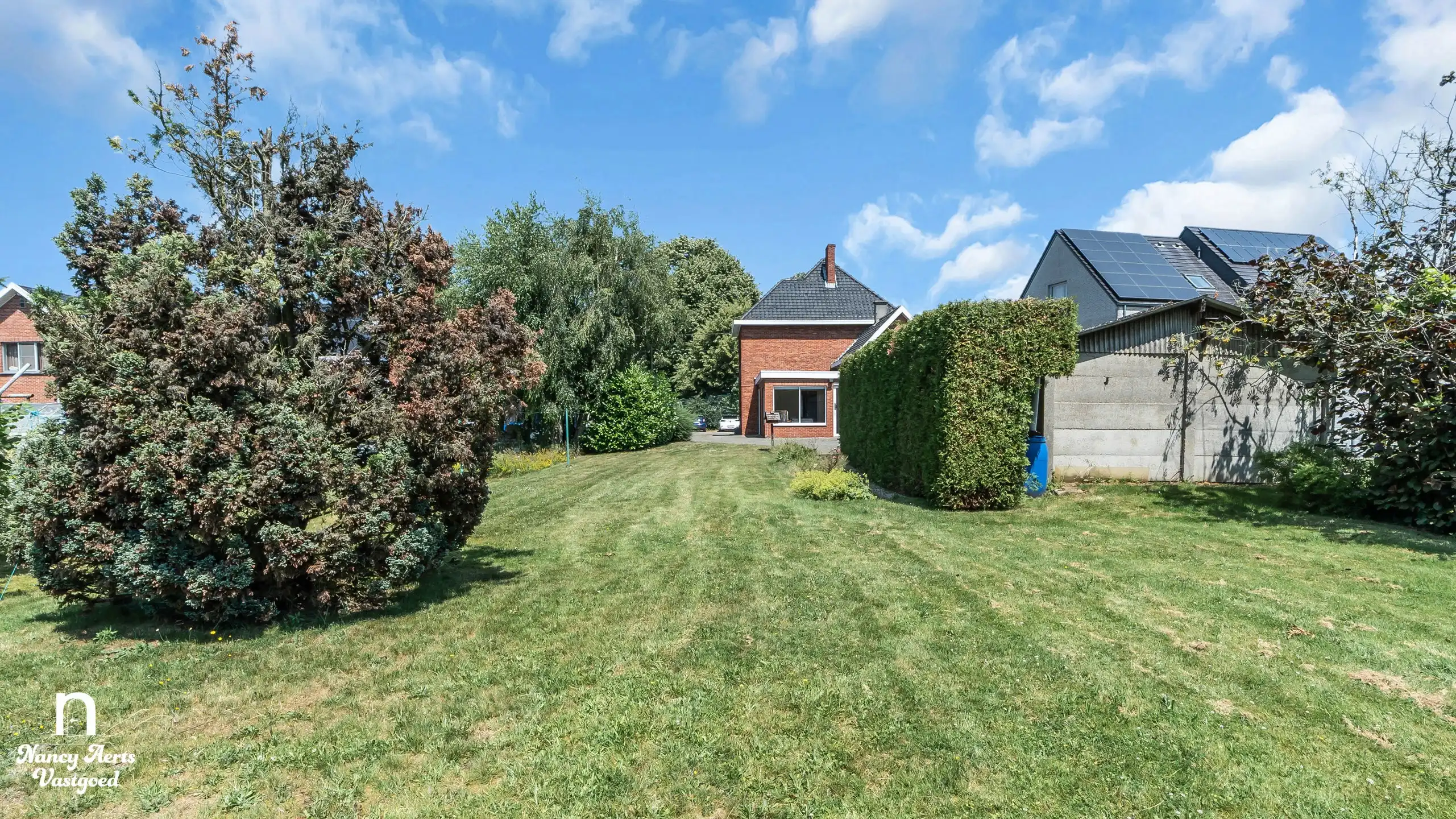 Woning op 1.287 m² met zuidtuin en renovatiepotentieel foto 6
