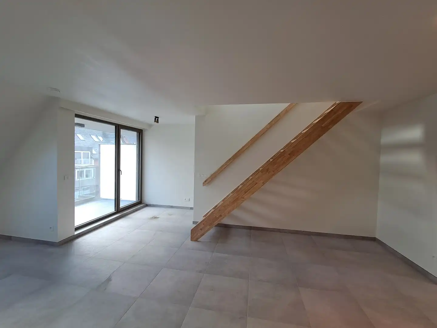 Ruim nieuwbouwappartement te Sijsele! foto 7
