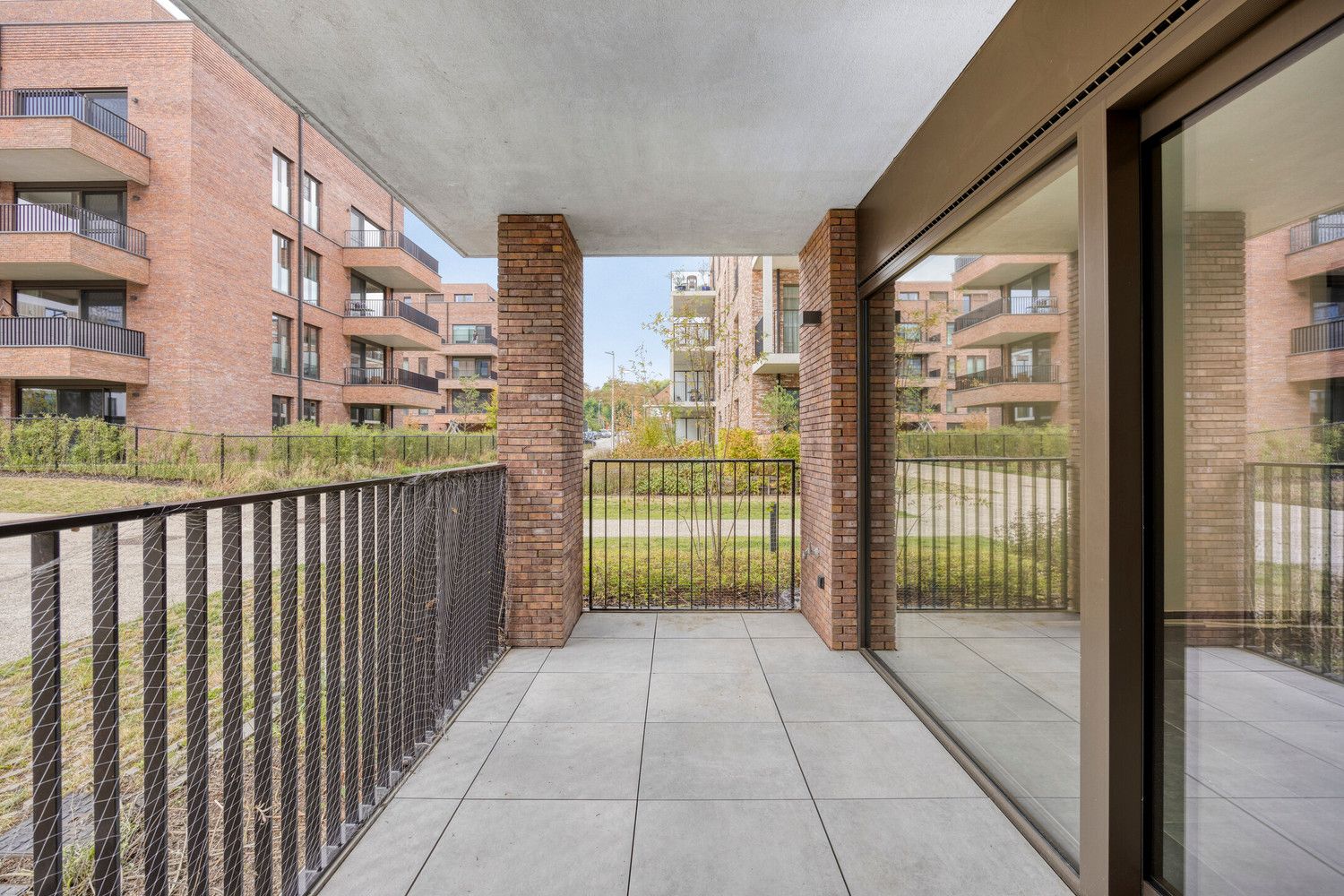 ENERGIEZUINIG (E-PEIL 15) GELIJKVLOERS APPARTEMENT MET TERRAS TE DIEST! foto 10