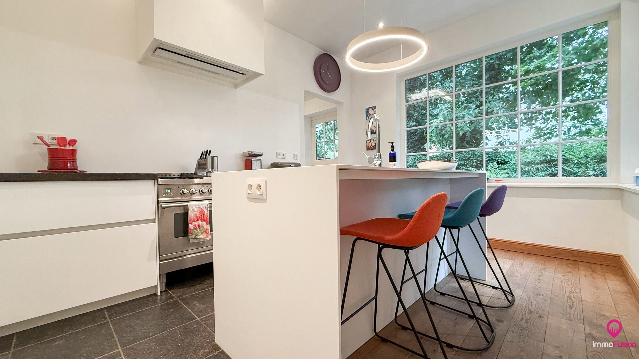Zeer mooi ontworpen villa met 3 badkamers in Heusden-Zolder! foto 14