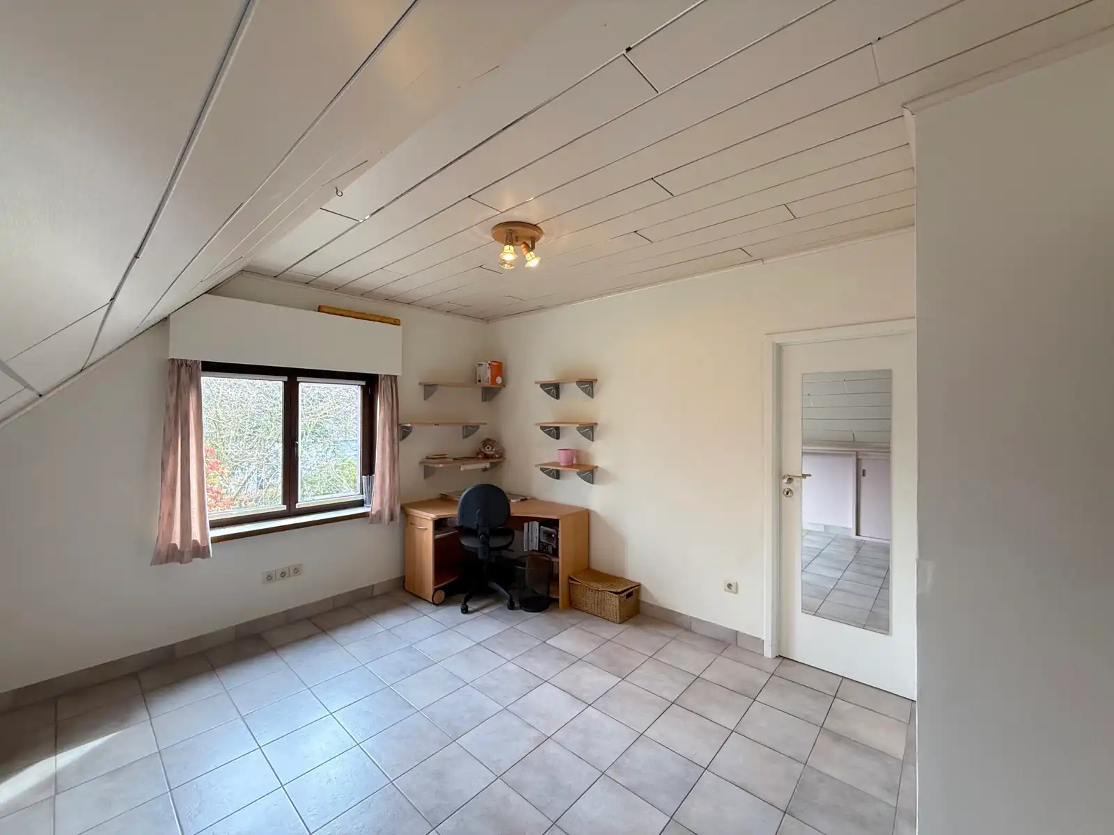 Villa met 4 slaapkamers en zongerichte tuin foto 19