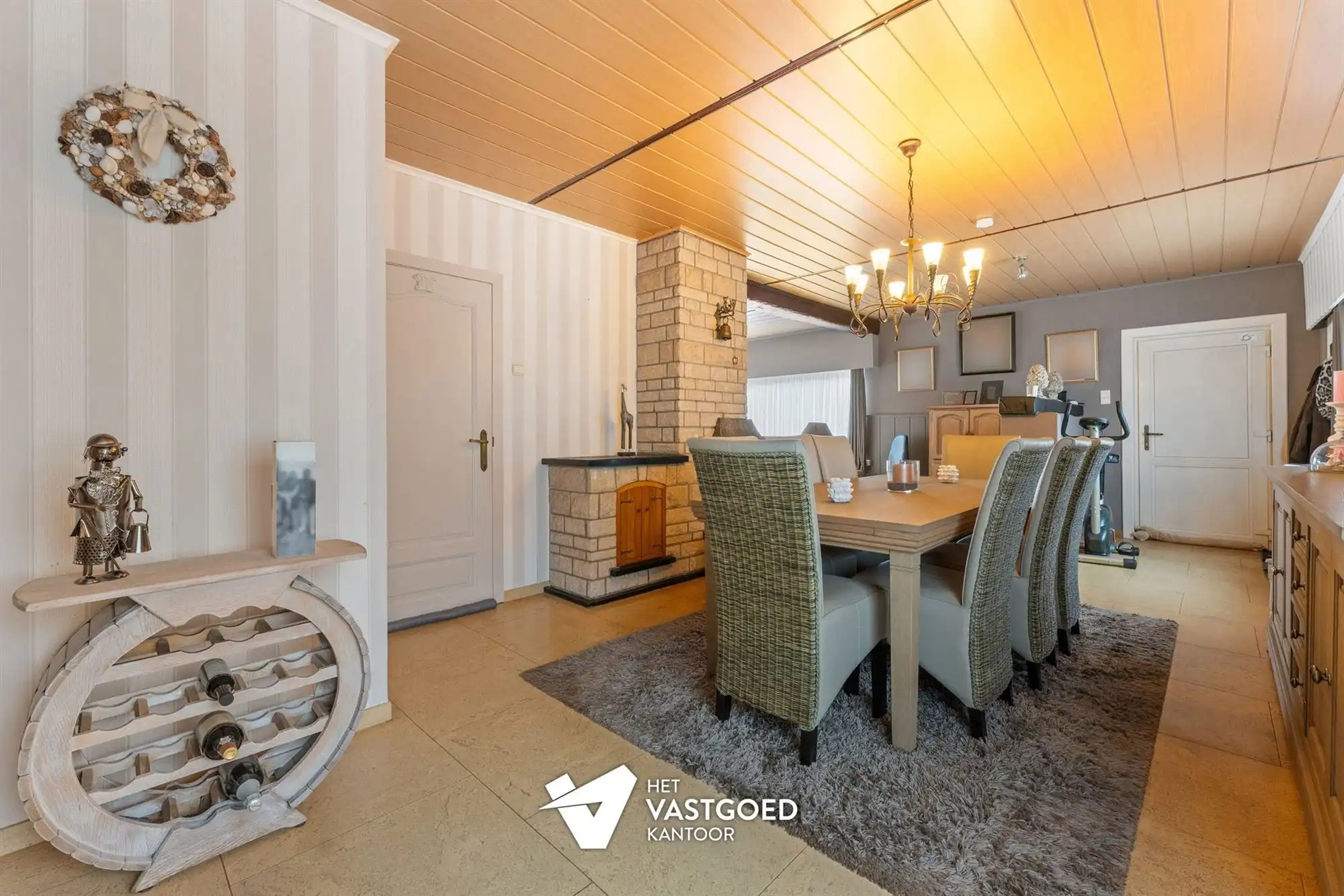 INSTAPKLARE, GELIJKVLOERSE WONING NABIJ CENTRUM foto 7