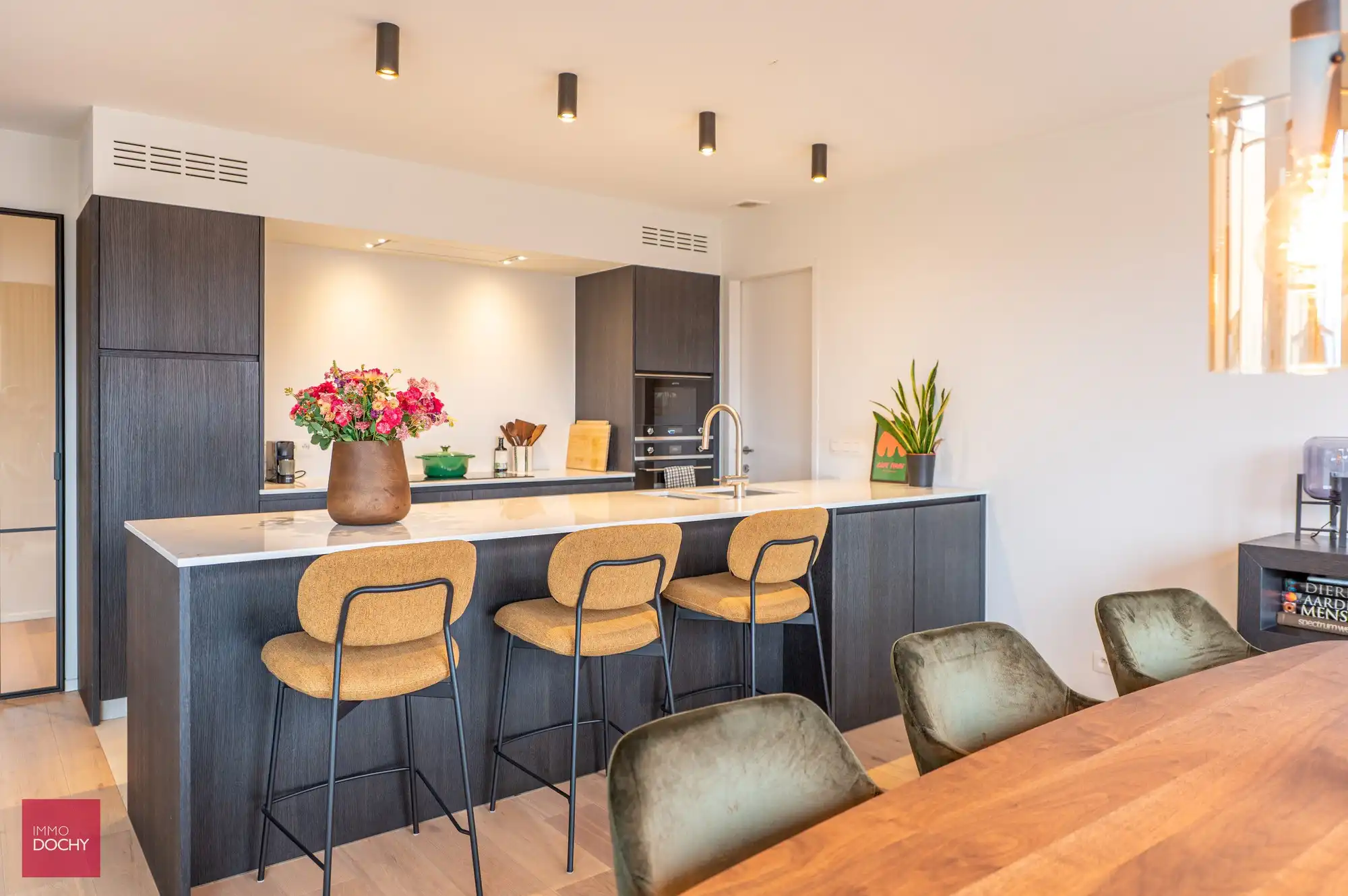 Prachtig afgewerkt appartement met ruim zonneterras centrum Waregem foto 20