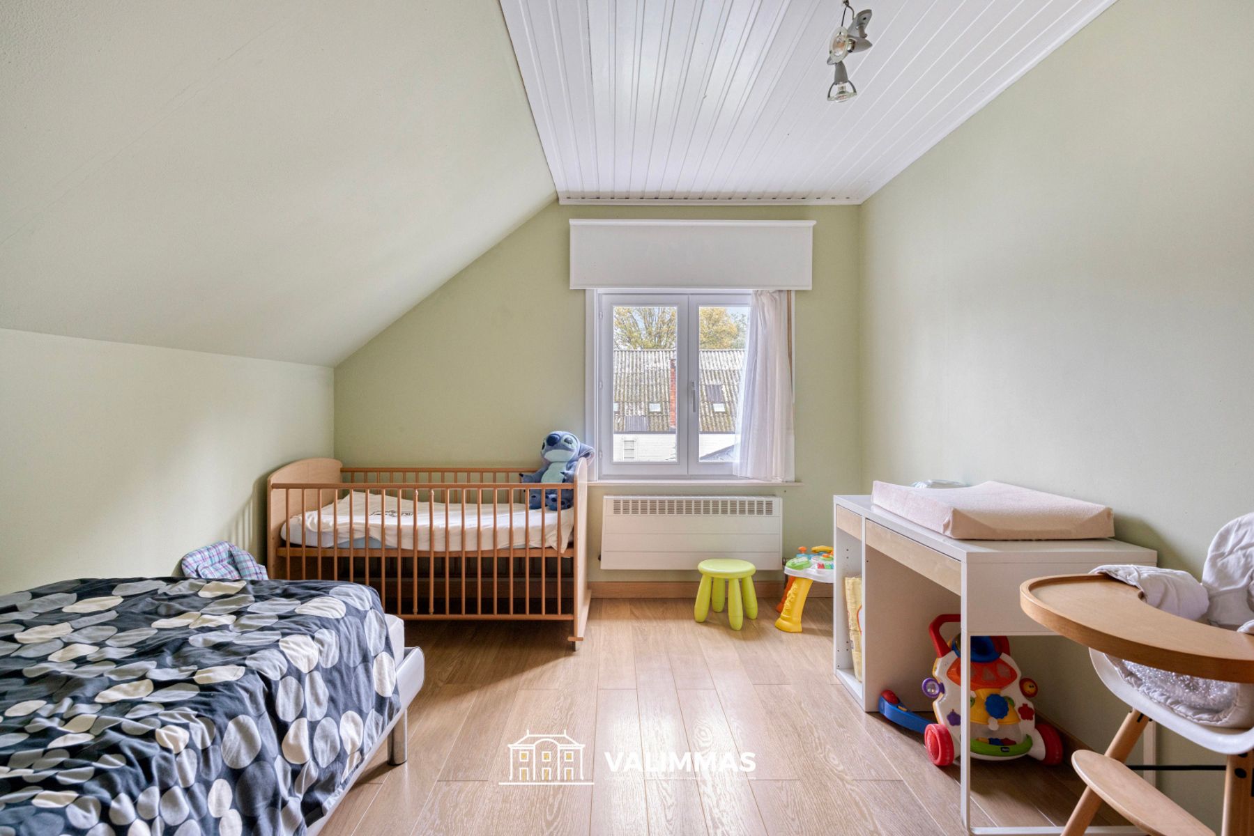 Verzorgde, mooi gelegen driegevelwoning met garage & tuintje foto 20