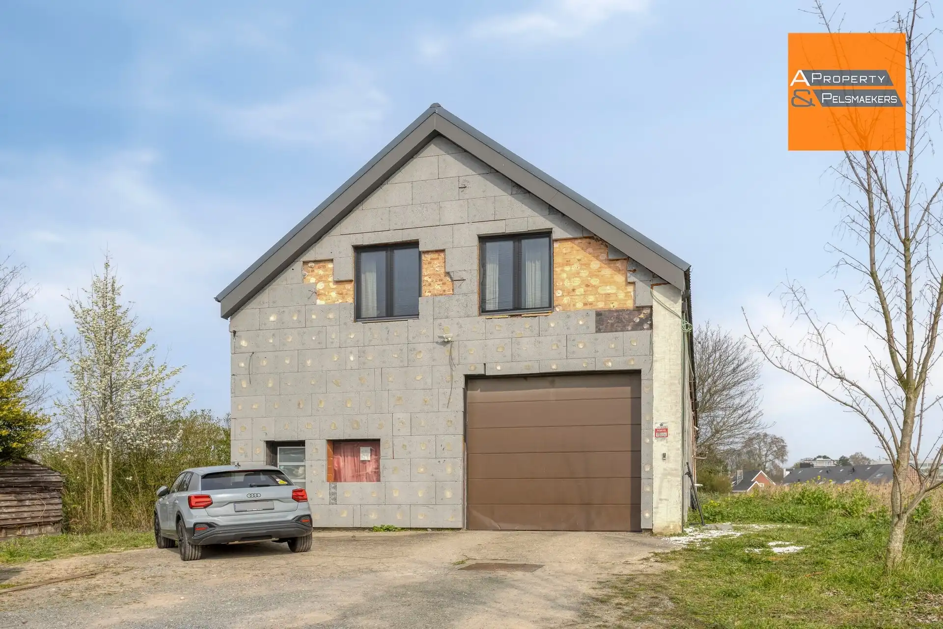 Woning met loods.  foto 2