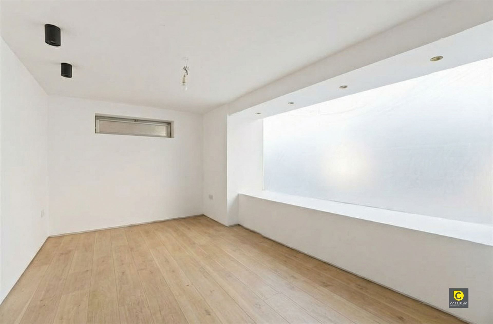 Handelsgelijksvloers/kantoor foto 8