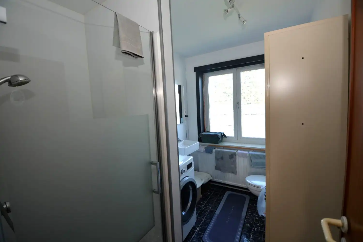 TE MODERNISEREN H.O.B. MET TUIN EN GARAGE! foto 10
