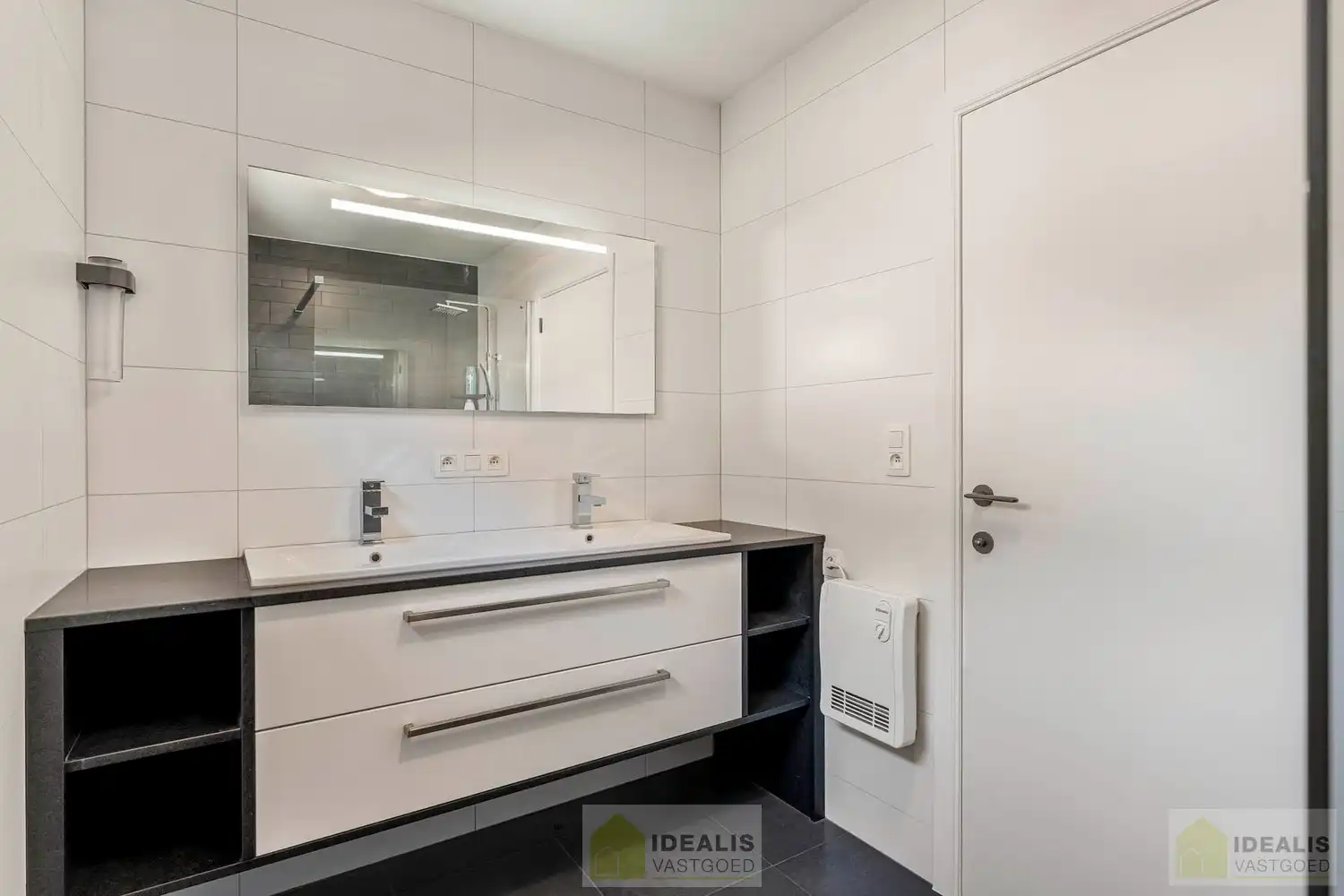 IDEALIS VASTGOED - PRACHTIG GERENOVEERD DUPLEXAPPARTEMENT IN HARTJE HAMONT! foto 31