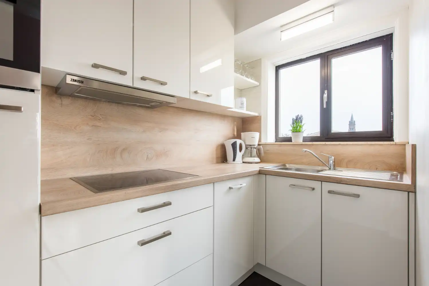 Instapklaar twee slaapkamer appartement in het hartje van Blankenberge foto 4