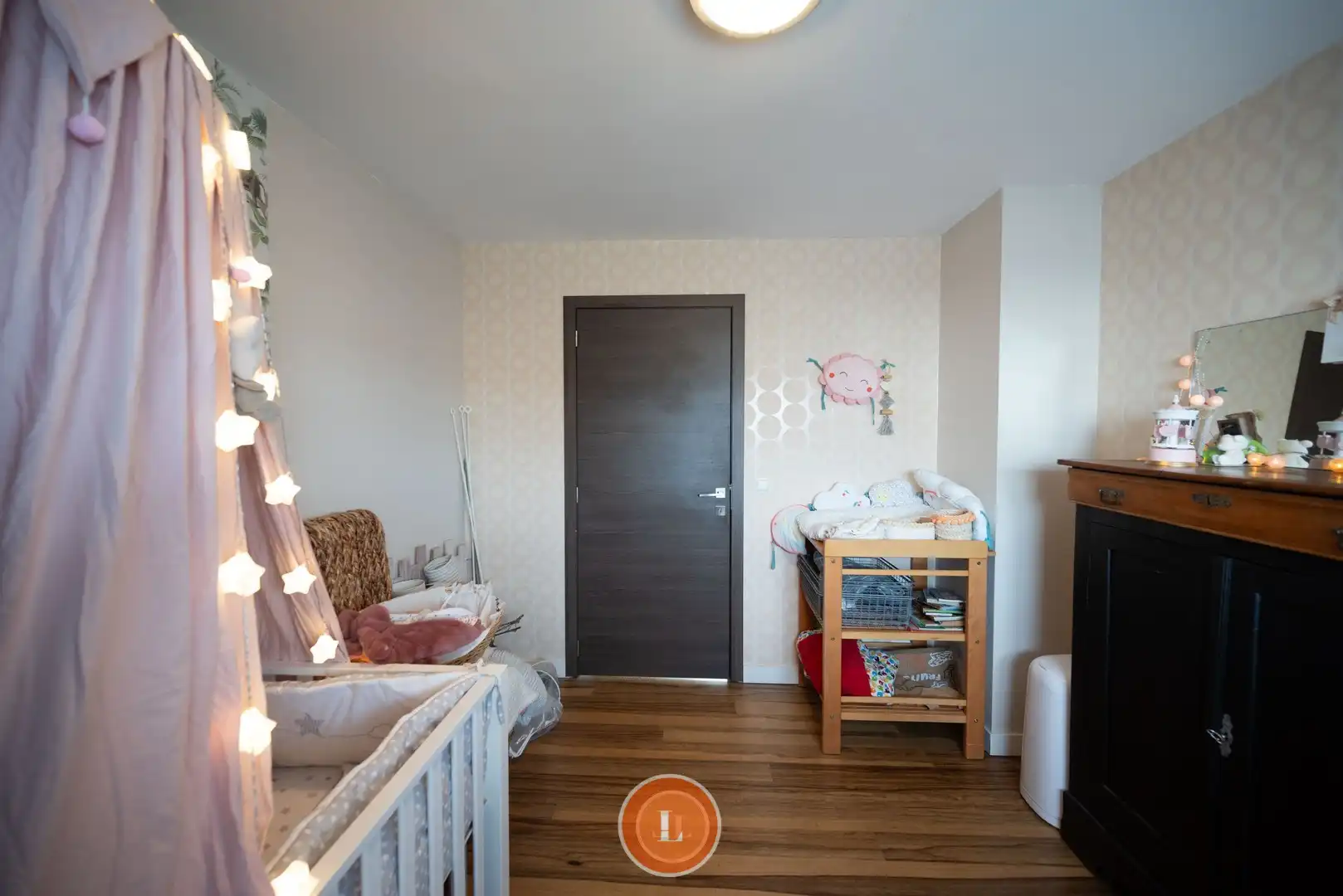 Instapklare villa met 4 slaapkamers op perceel van 1053m². foto 19