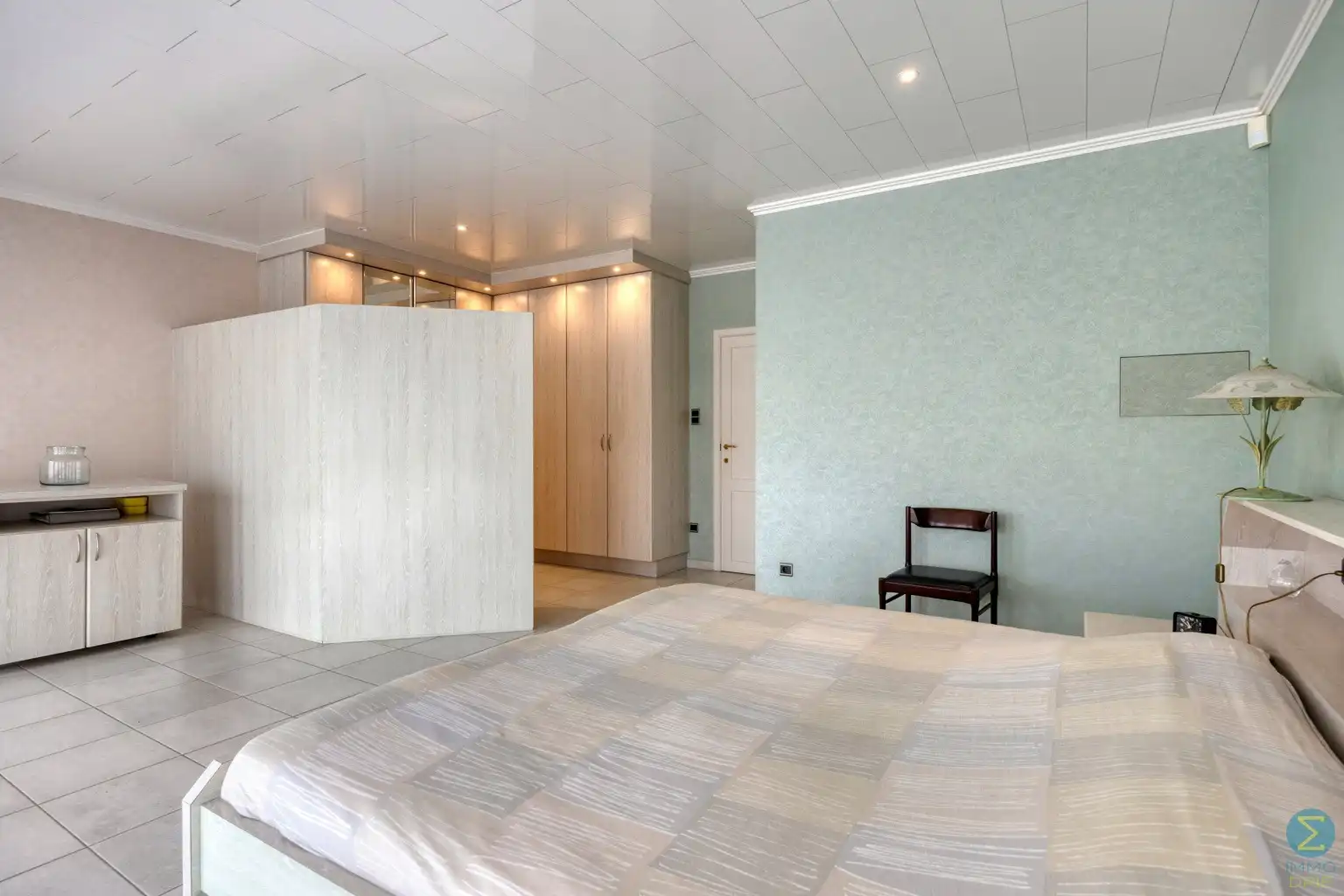 Instapklare laagbouwwoning op perceel van 1903m² foto 9