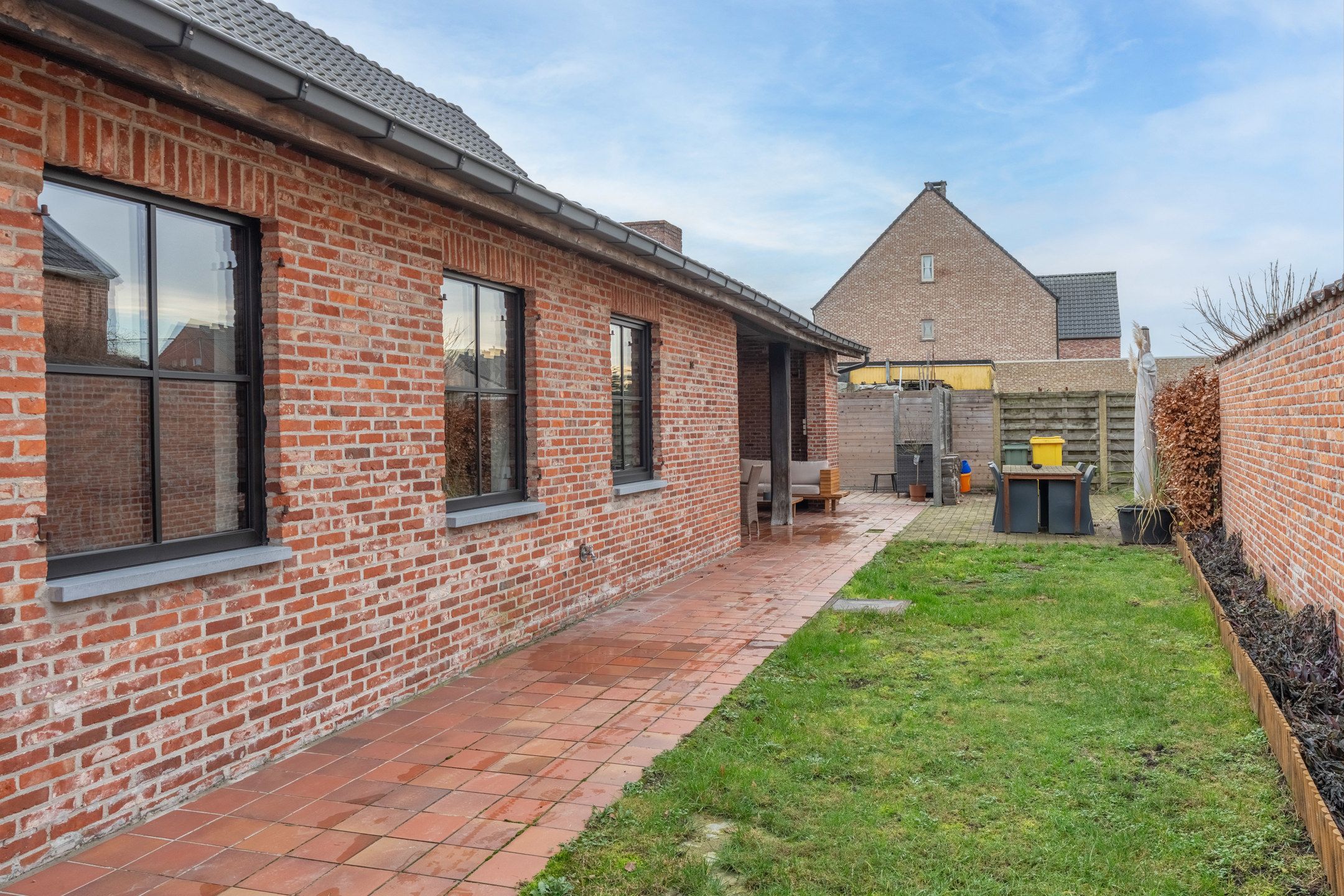 Instapklare gezinswoning met 5 slpks en 2 bdks te Vosselaar. foto 27