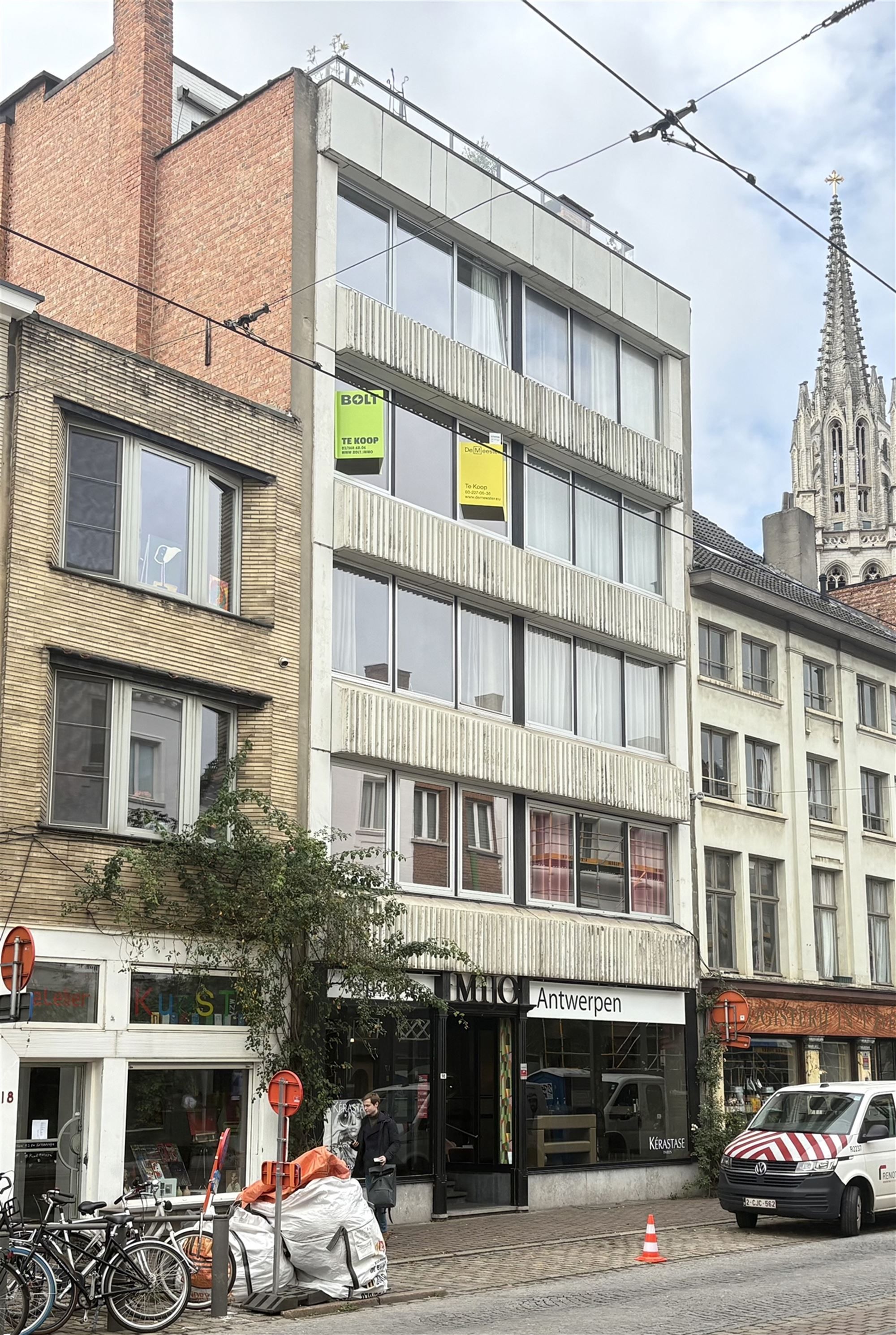 Luxueus gerenoveerd 1 slk appt aan het Mechelseplein foto 11