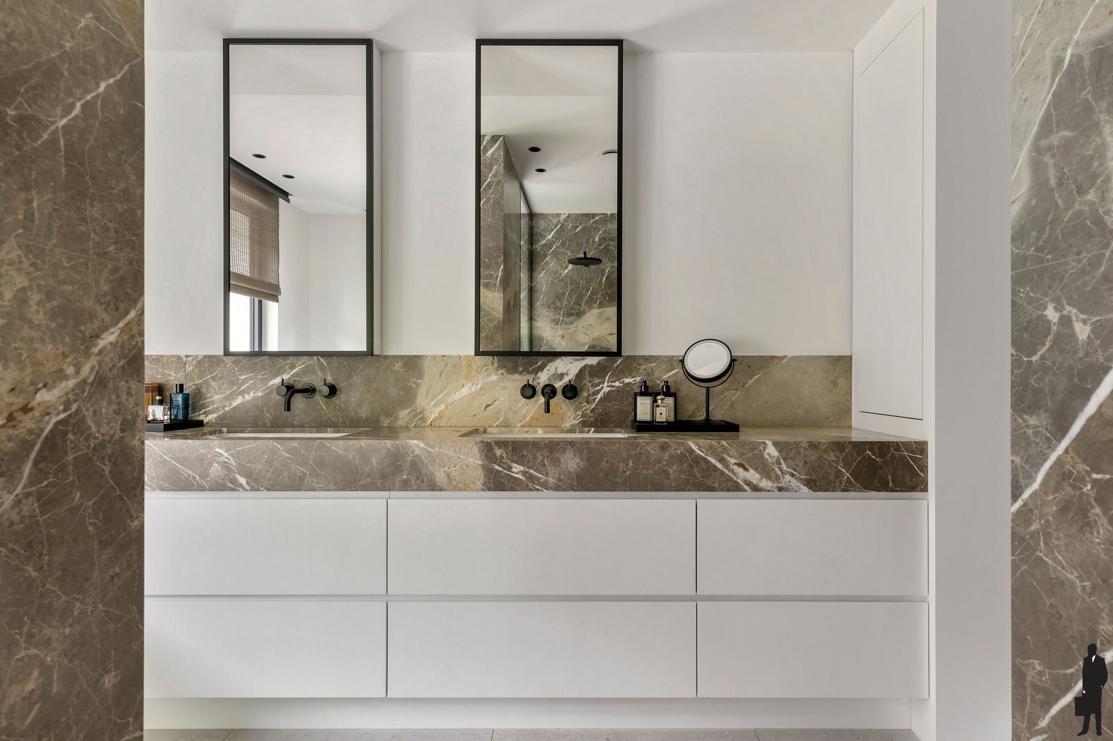 Exclusieve villa met zwembad en bijgebouw op 6.457 m² foto 31