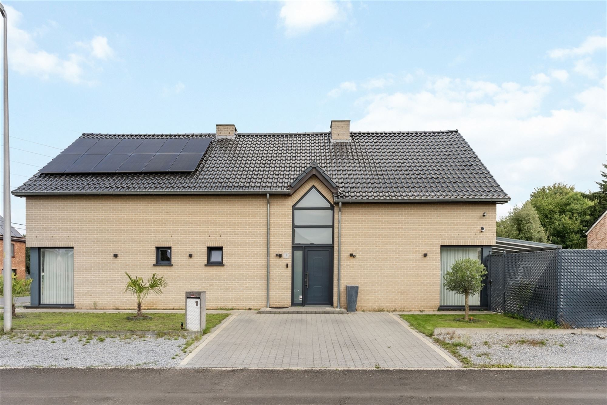 ZEER RUIME WONING MET 5 LAAPKAMERS OP RUSTIGE DOCH CENTRALE LIGGING IN KOERSEL foto 25