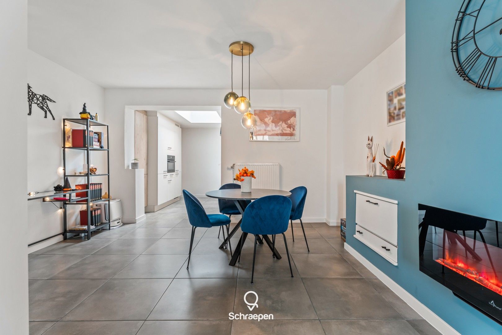 Charmante rijwoning met 2 slpks én stadstuintje nabij Genk-Centrum! foto 9