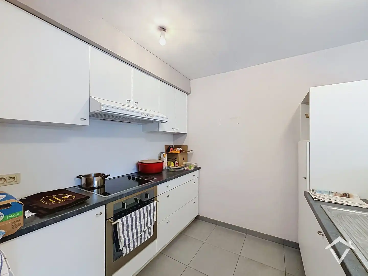 Instapklaar appartement met 2 slaapkamers en garage te Torhout foto 9