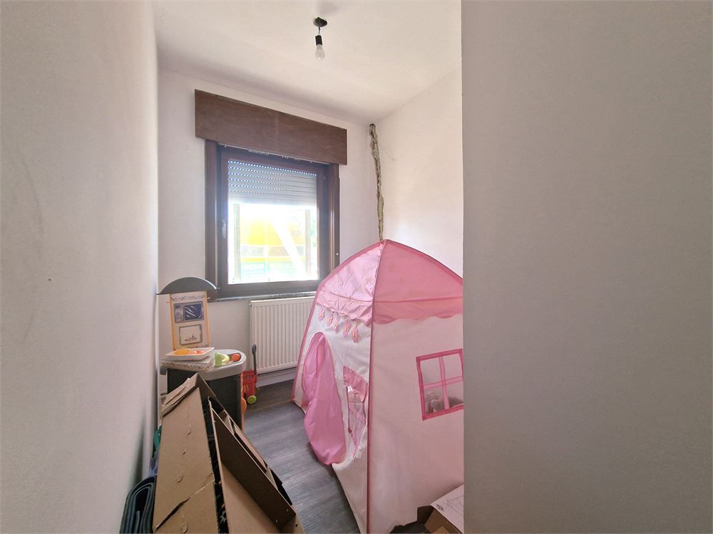 Halfopen te renoveren woning nabij centrum Pittem op een perceel van 348m²! foto 16