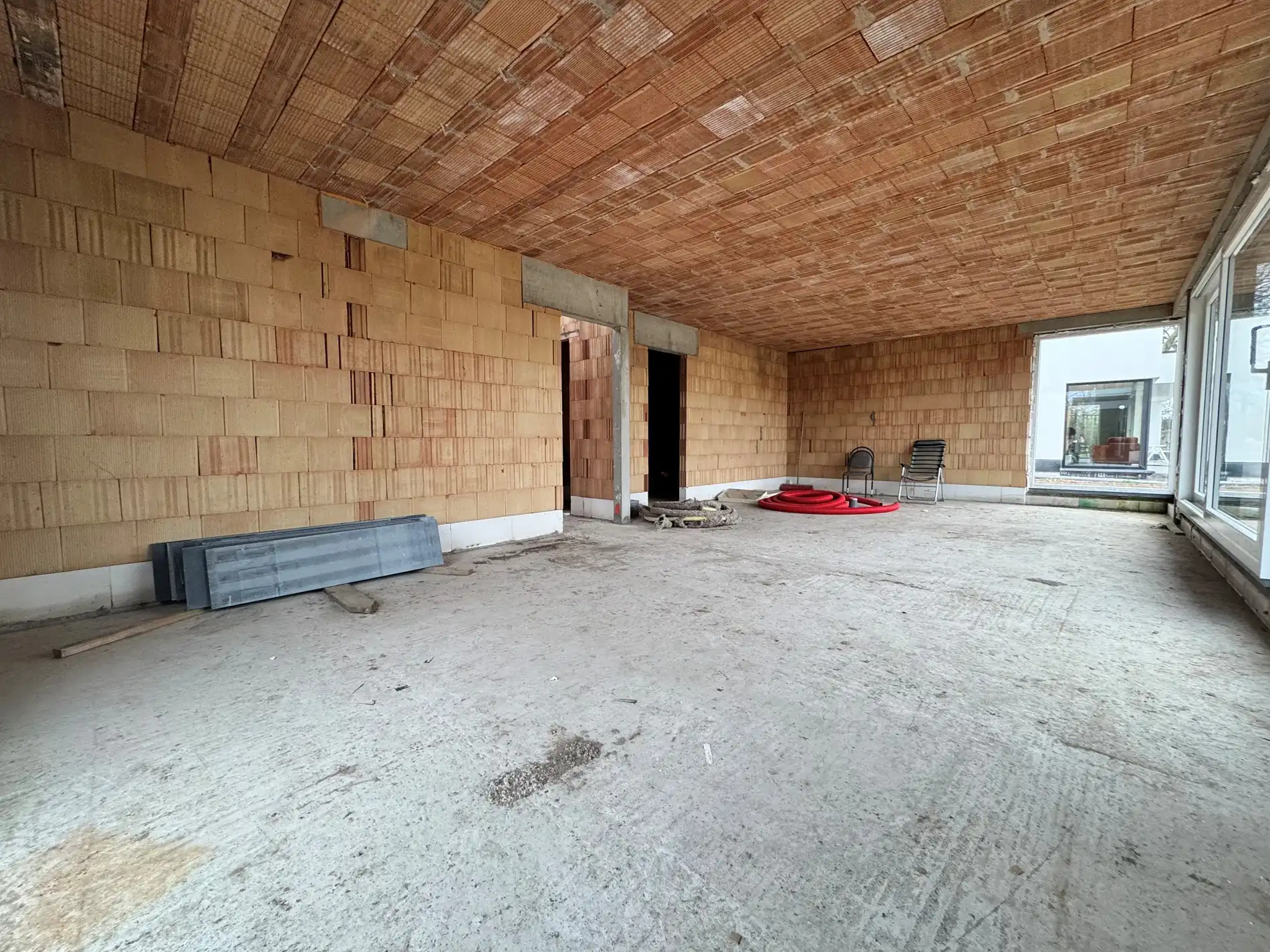 Rustig gelegen alleenstaande nieuwbouwwoning met 3 slaapkamers en prachtig zicht op de velden te Gistel  foto 8