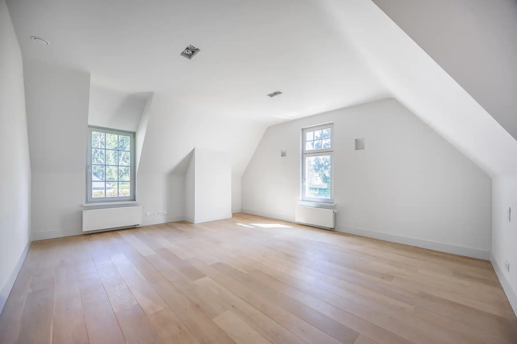 Magnifieke villa op 2.415 m² in residentiële wijk foto 31