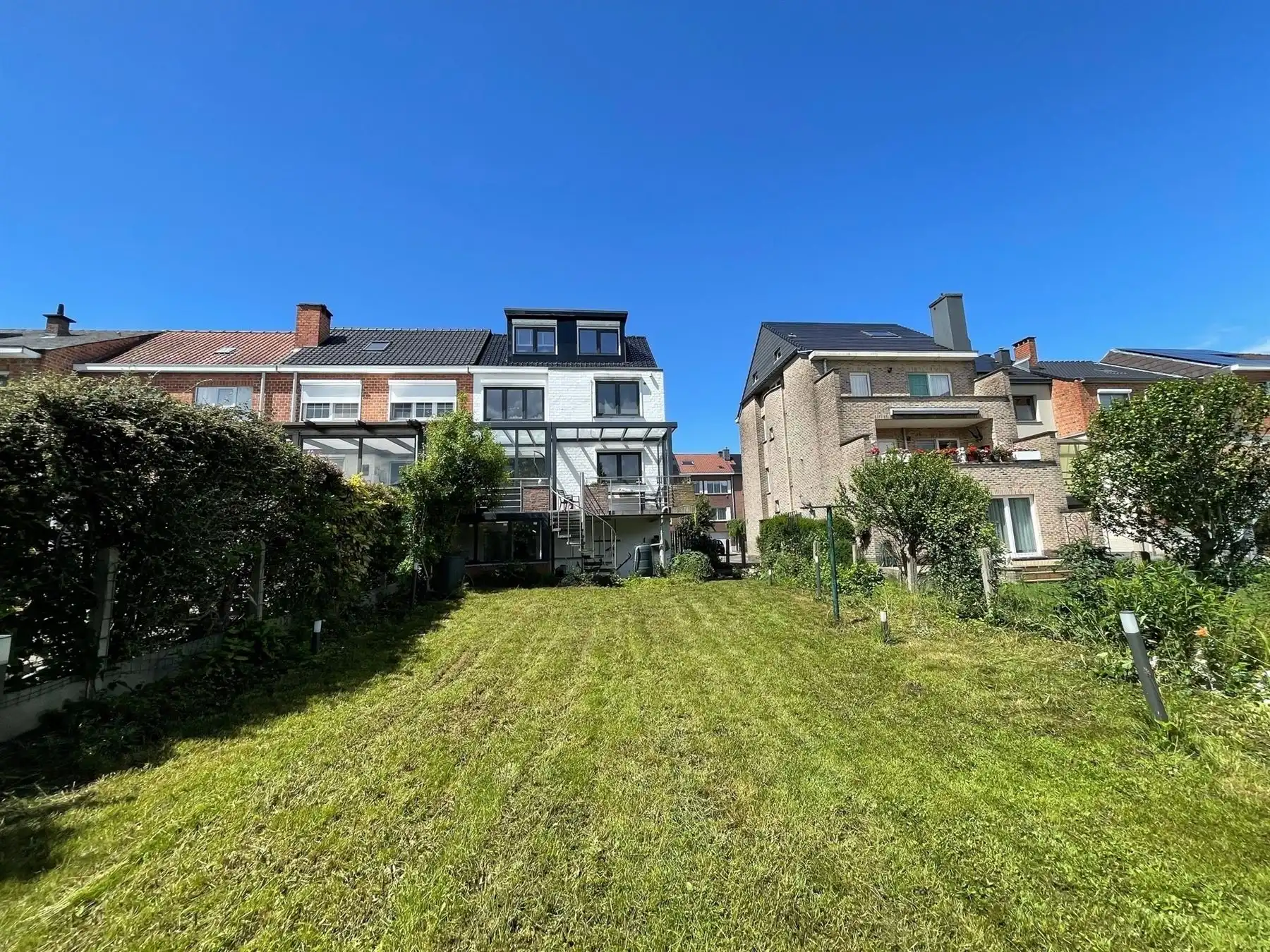 INSTAPKALRE 3 GEVEL WONING MET GARAGE foto 23