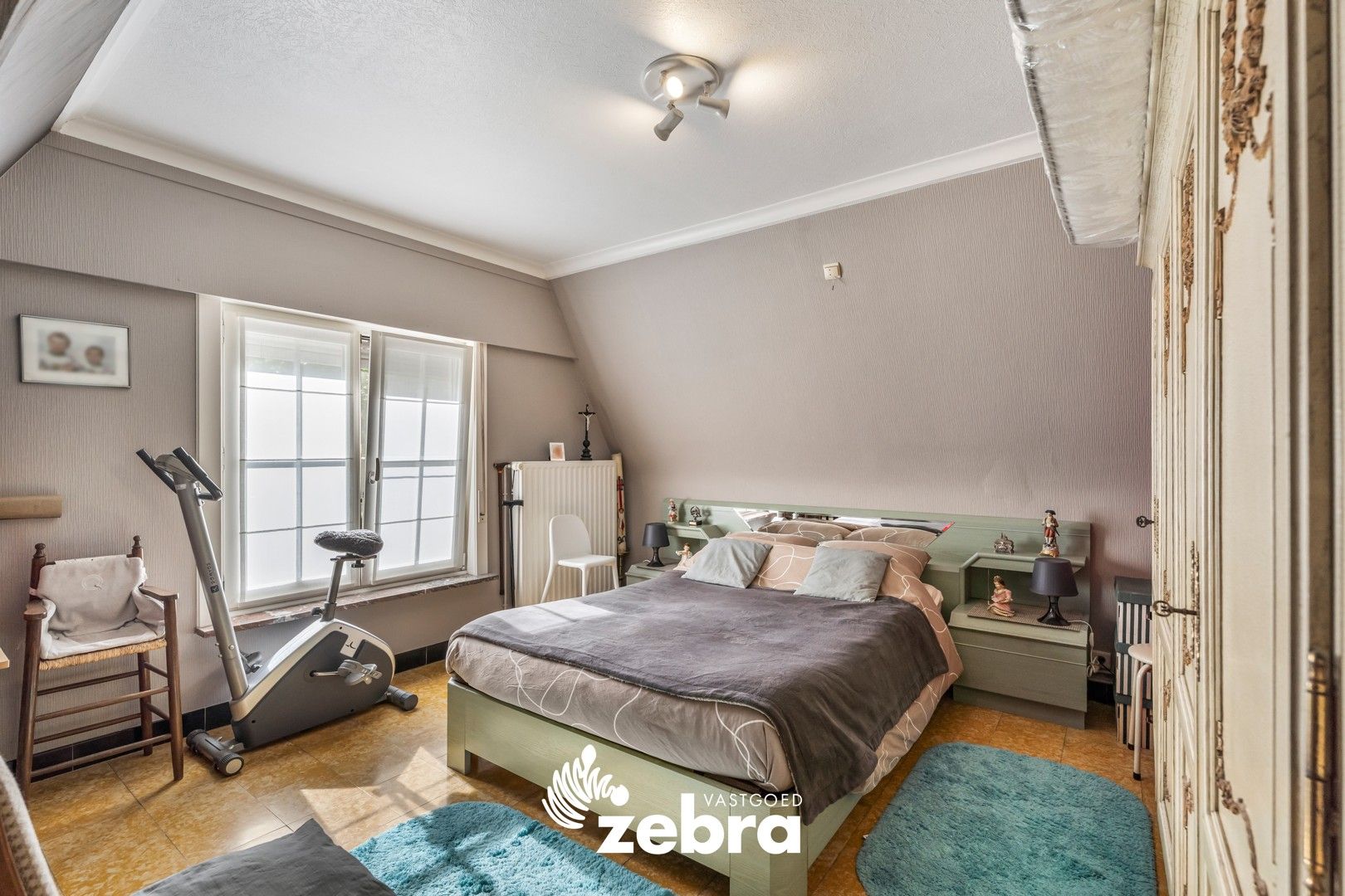Instapklare HOB met garage te Izegem! foto 12