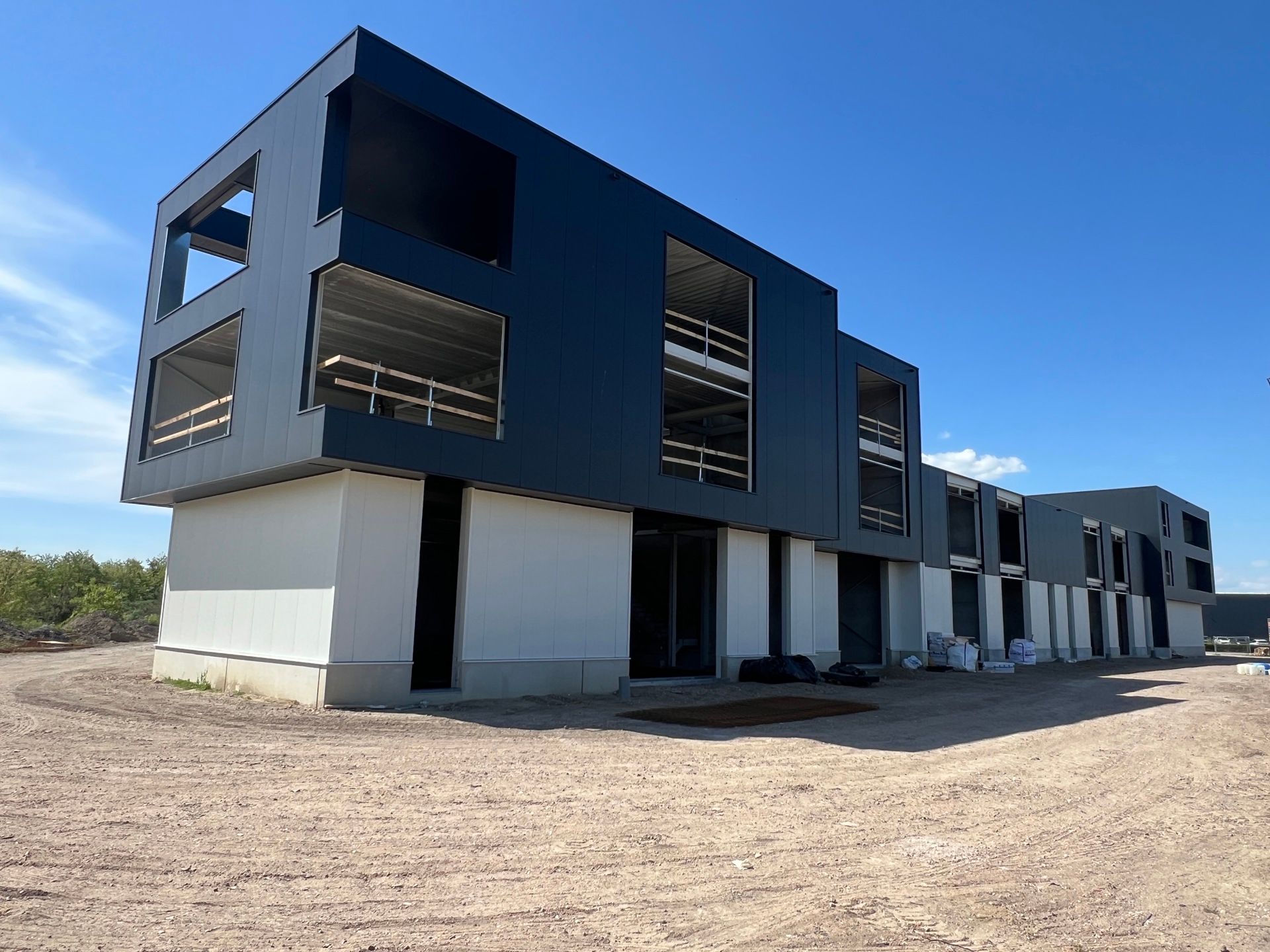 NIEUWBOUWPROJECT te Genk - 21 KMO-Units aan de Kompellaan foto 8