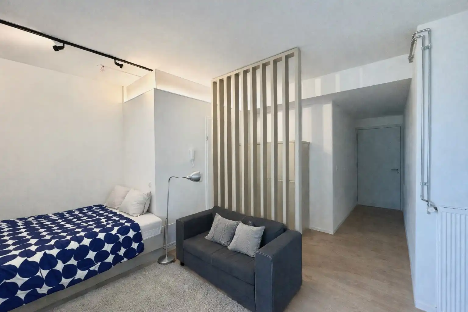 Moderne instapklare studentenkamer in hartje Antwerpen foto 3