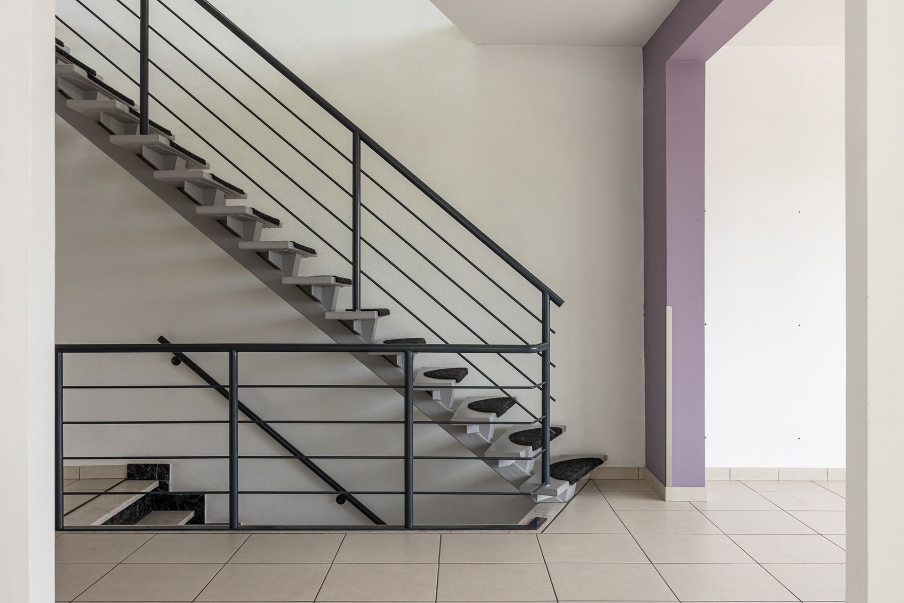 Kantoorgebouw met 2 garages en gunstig EPC nabij Antwerpen centrum en Antwerpse haven! foto 11