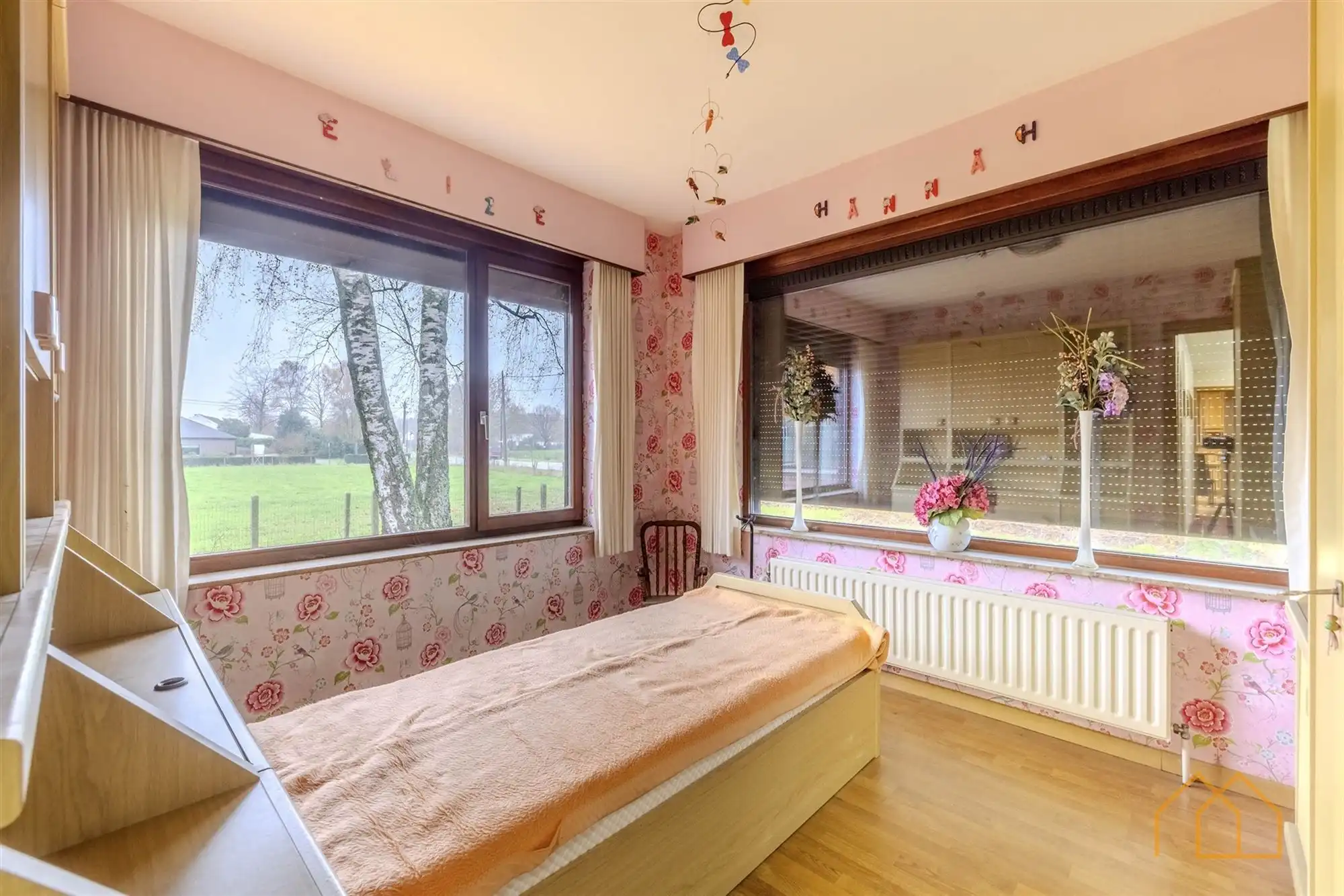 Ruime woning op 12a met veel kelder en garage foto 10