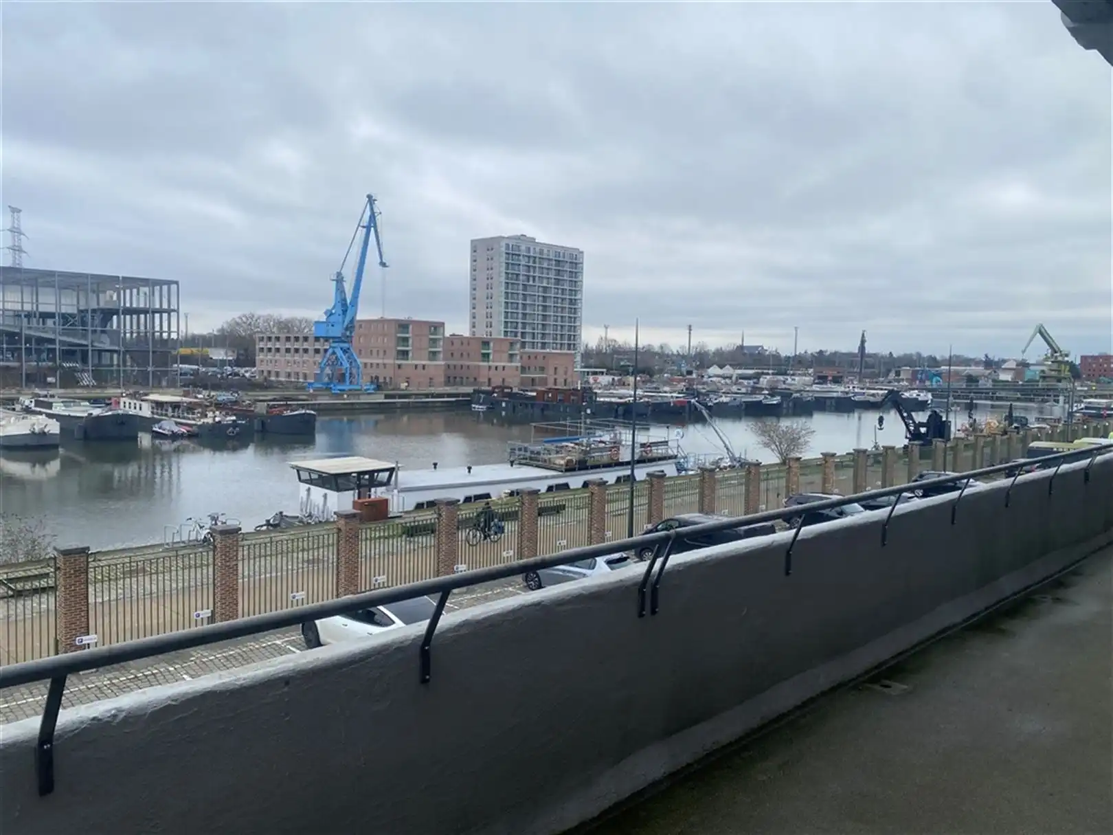 Loftkantoren op het gelijkvloers aan het water foto 9