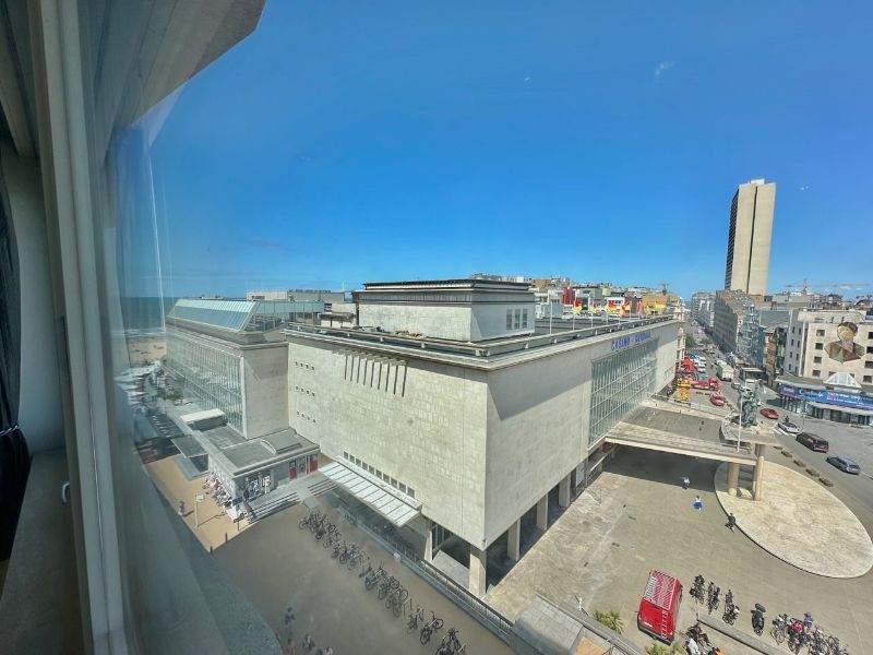 Res. Andromeda: Centraal gelegen studio met slaaphoek en open zicht ! foto 6