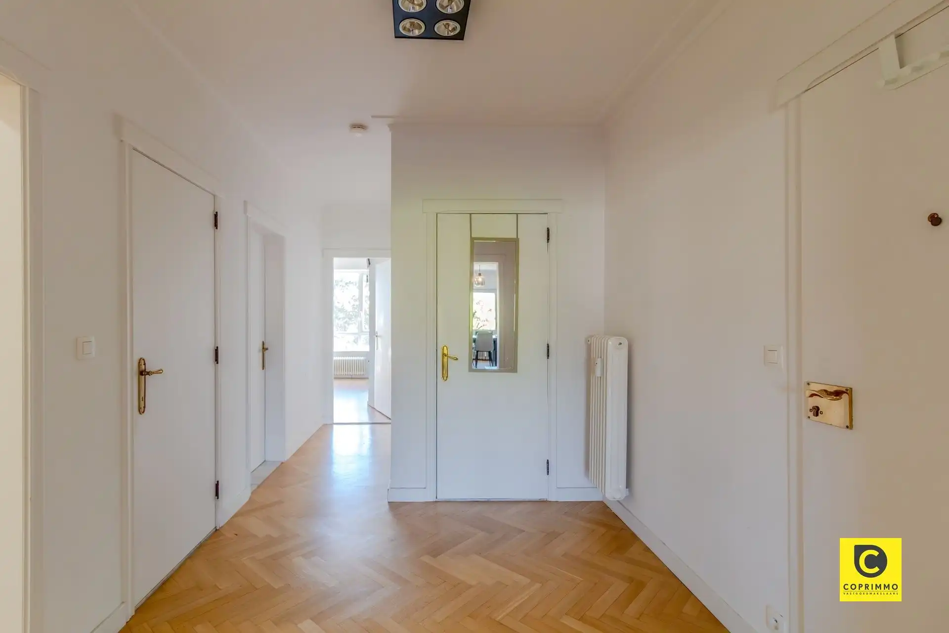 Instapklaar 3slpk appartement met terras en P! foto 6