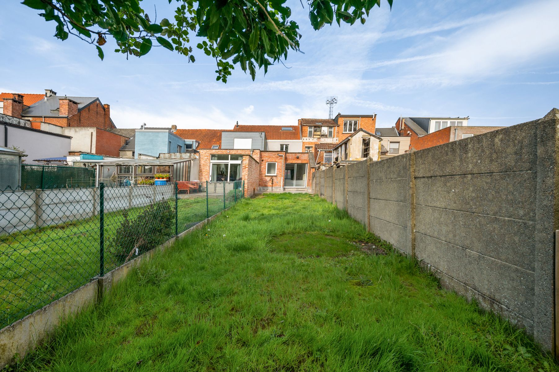 Instapklare eengezinswoning met 2 à 3 slaapkamers en tuin. foto 19